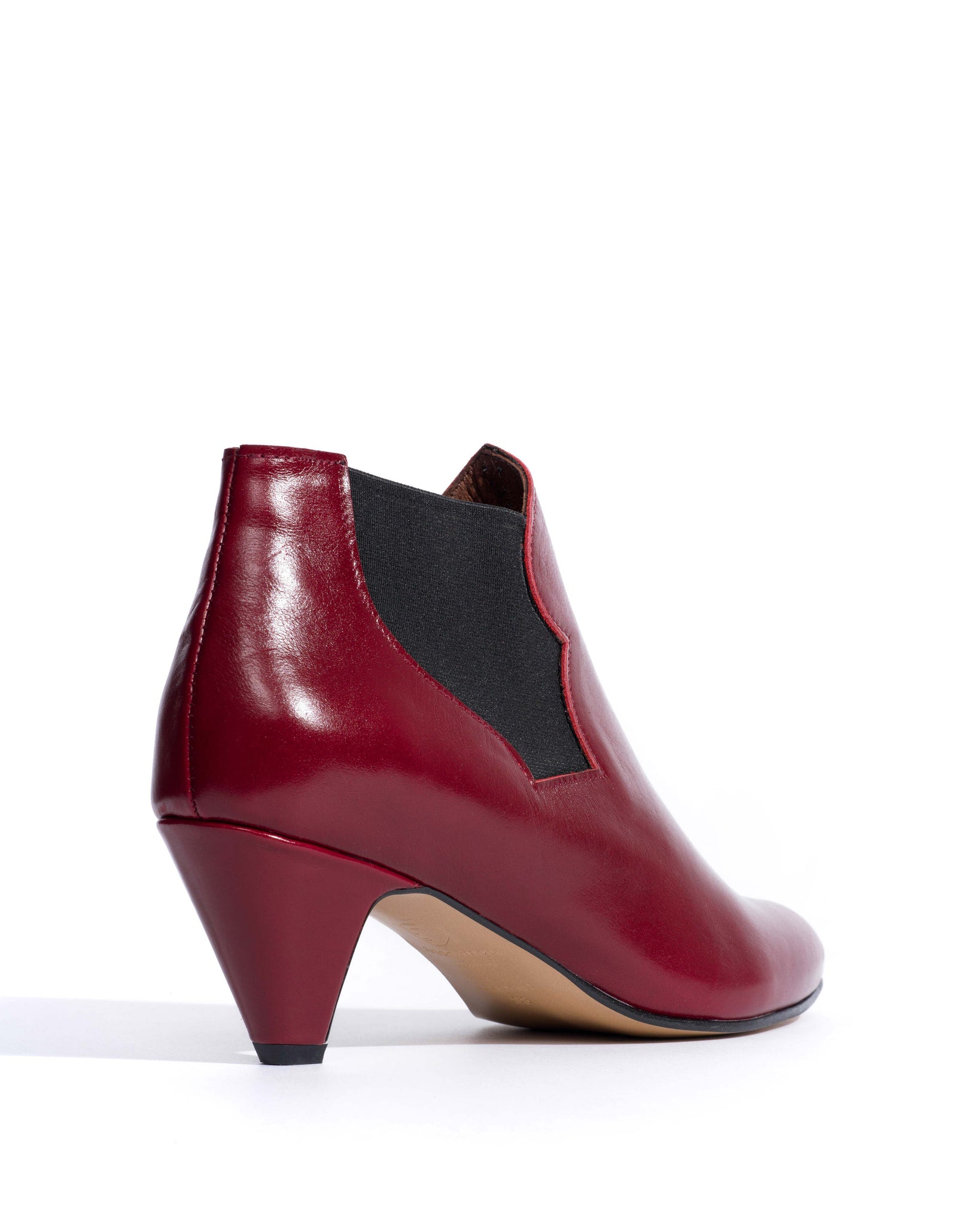 Shalli 50 stiletto Crinkled polished goat Pomegranate -