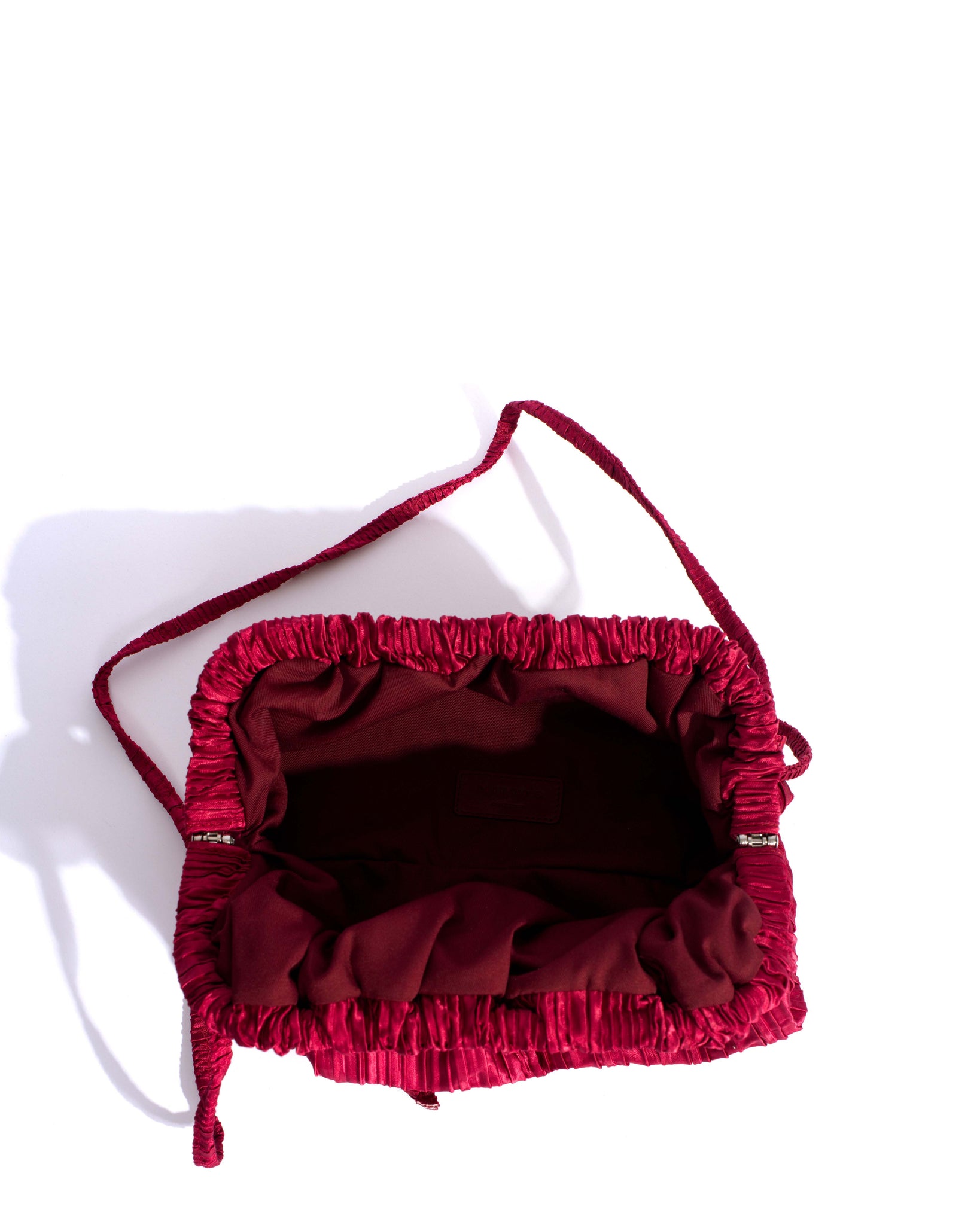 Hally grand cloud bag Pleated satin Pomegranate - Anonymous Copenhagen Bags