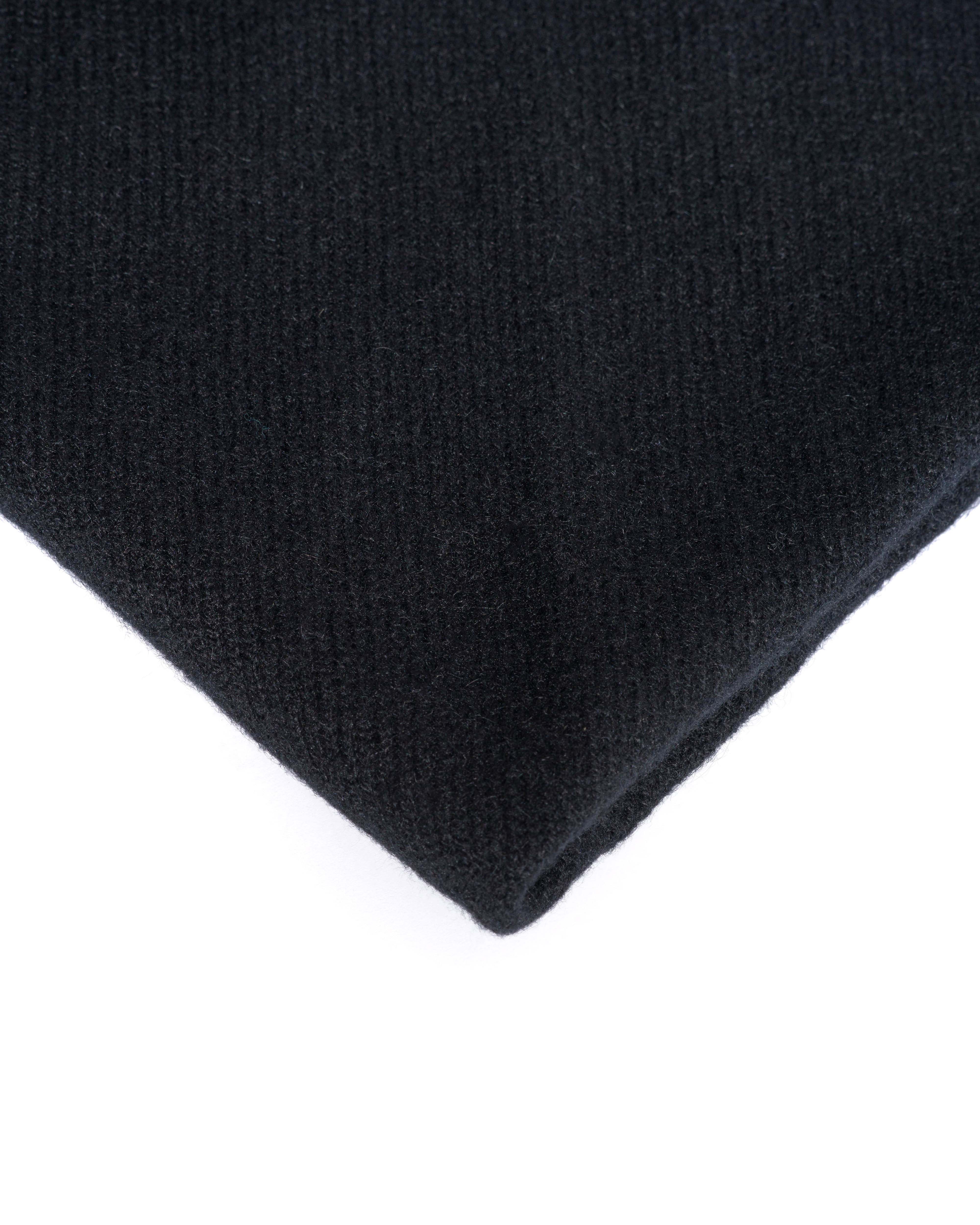 Mira cashmere square scarf 100% cashmere Black