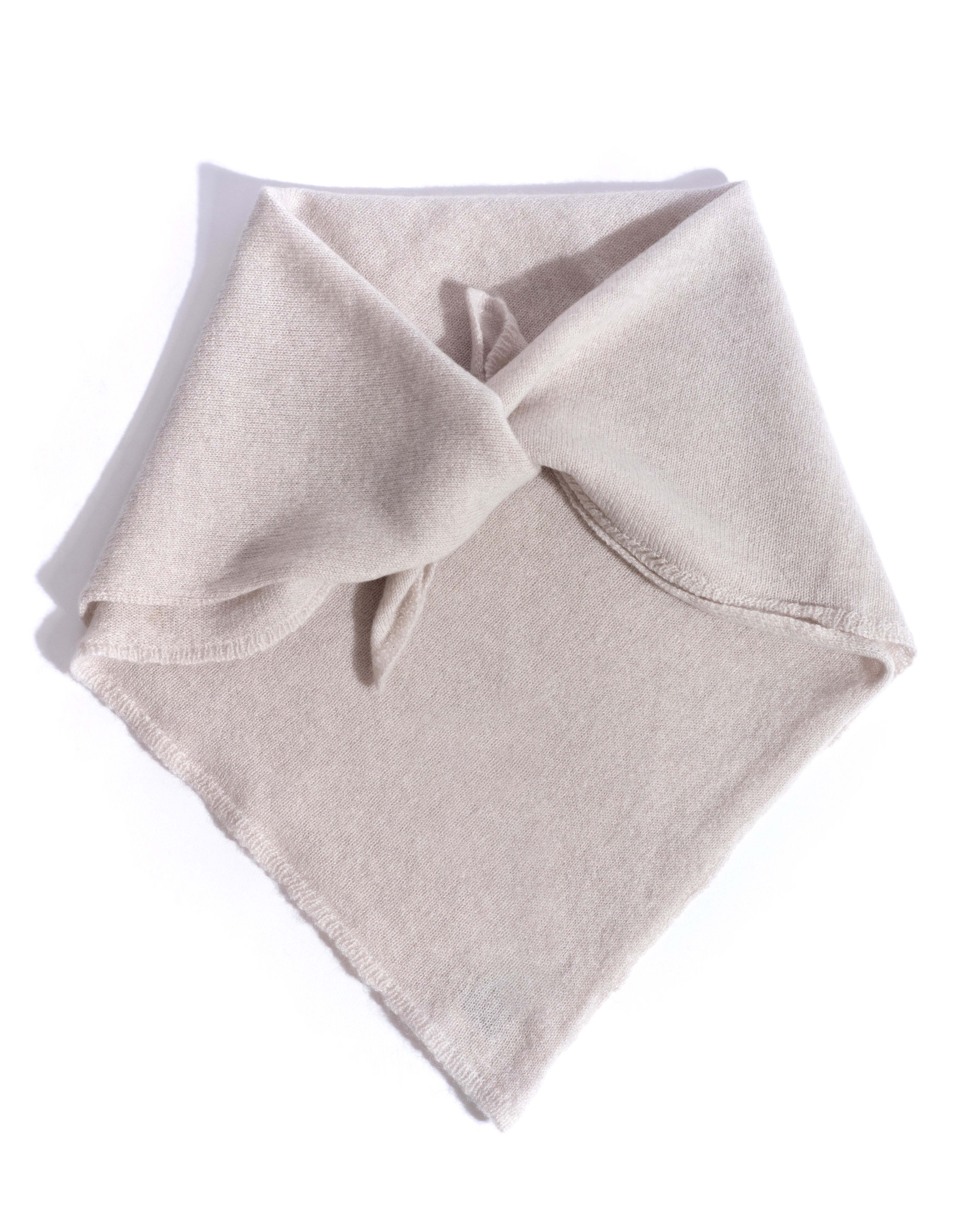 Mira cashmere square scarf 100% cashmere Ivory