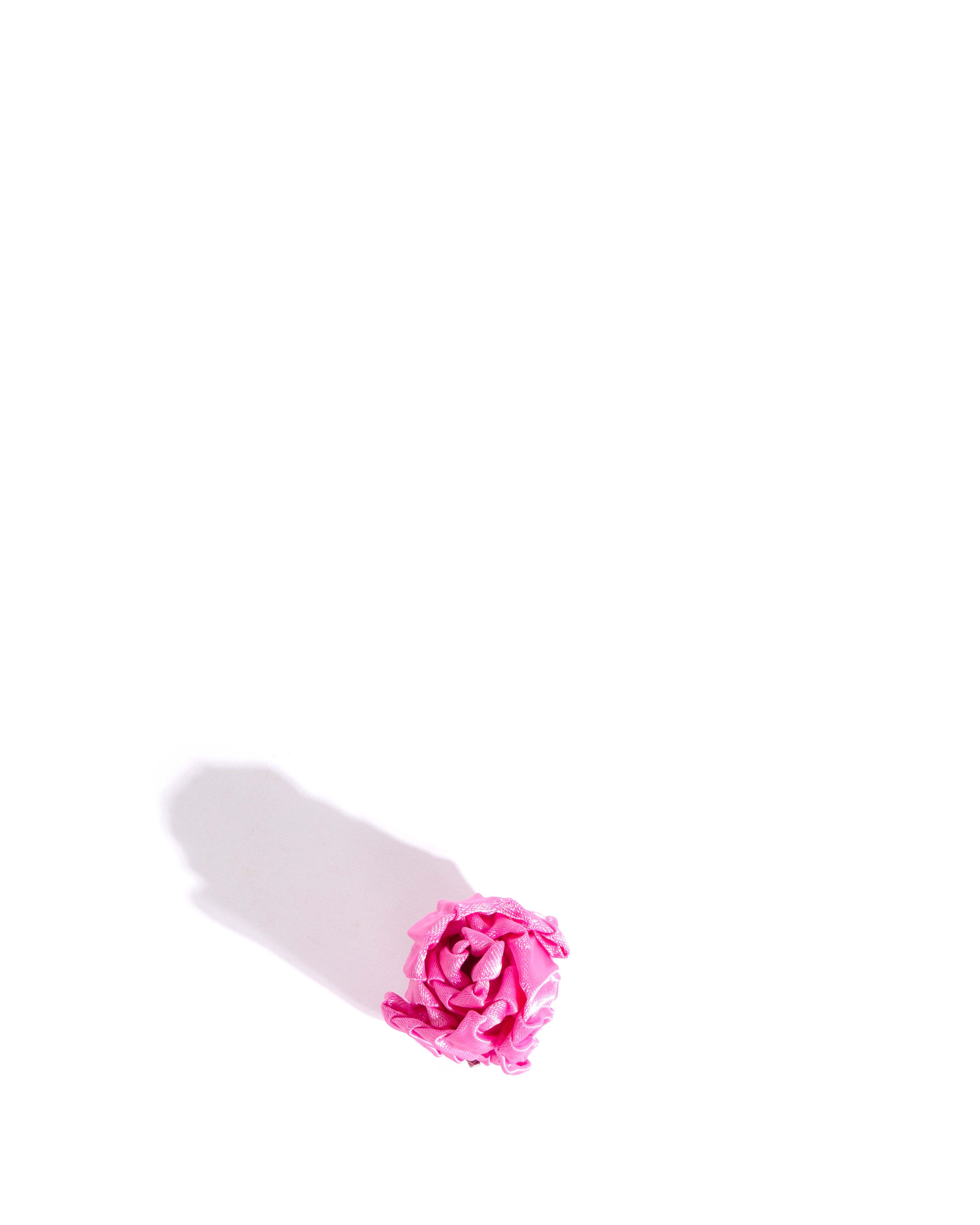 Tulip shoe clip Pleated satin Raspberry sorbet