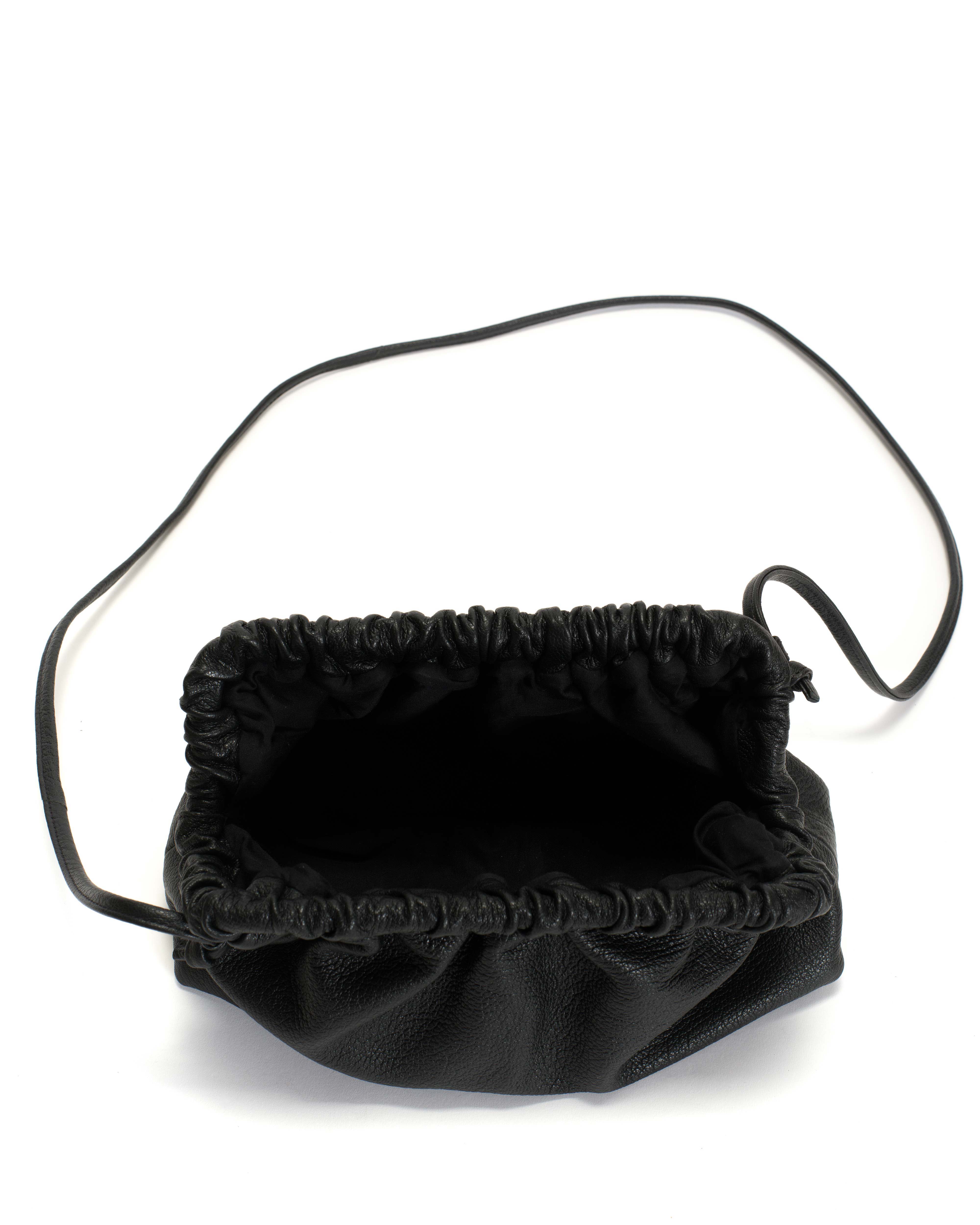 Hally grand cloud bag Grained chevre goat Black