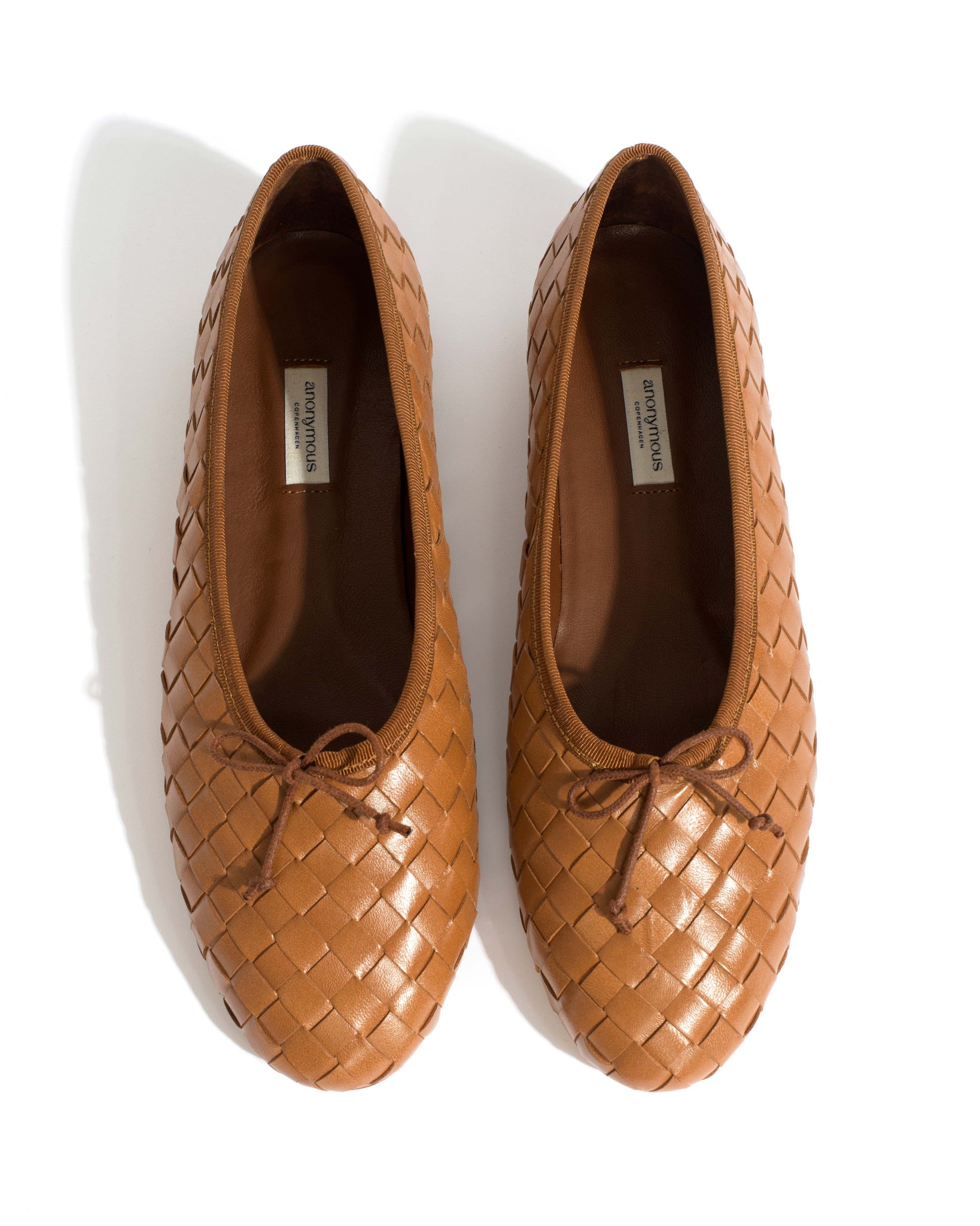 Sacha interlace Shiny lamb Caramel - Anonymous Copenhagen Shoes