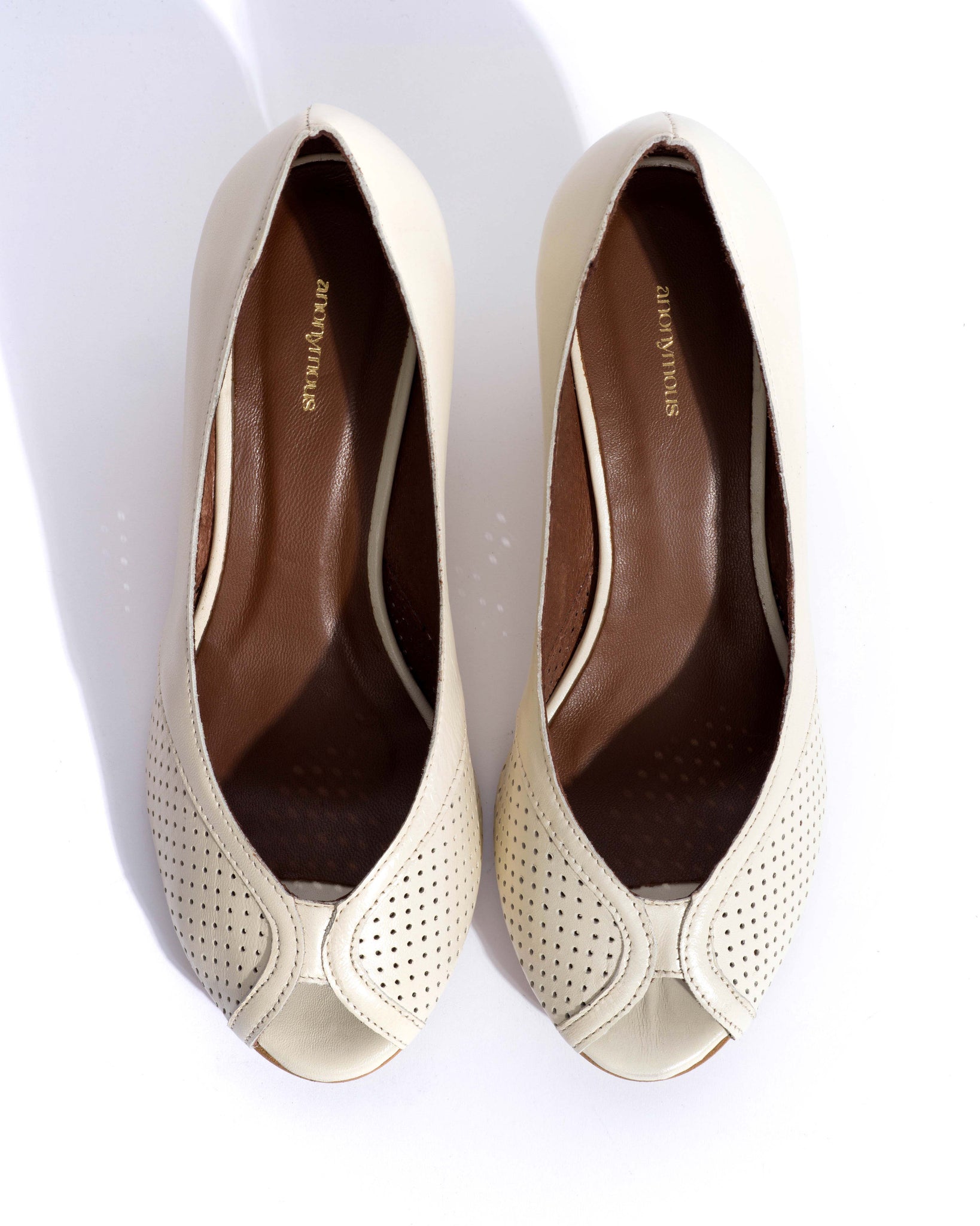 Tiffany stiletto Shiny lamb White sand