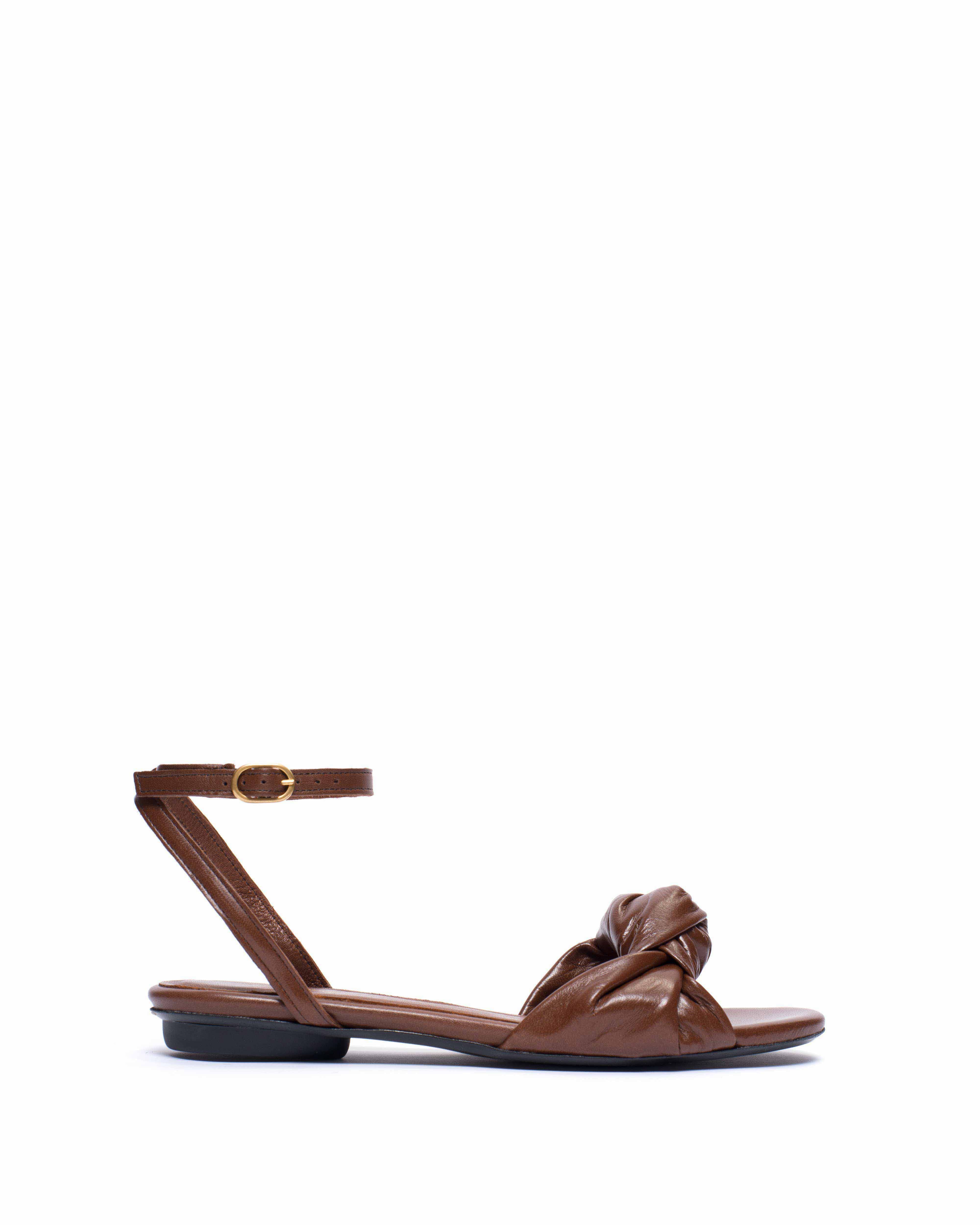 Aliza 10 Shiny lamb Chocolate