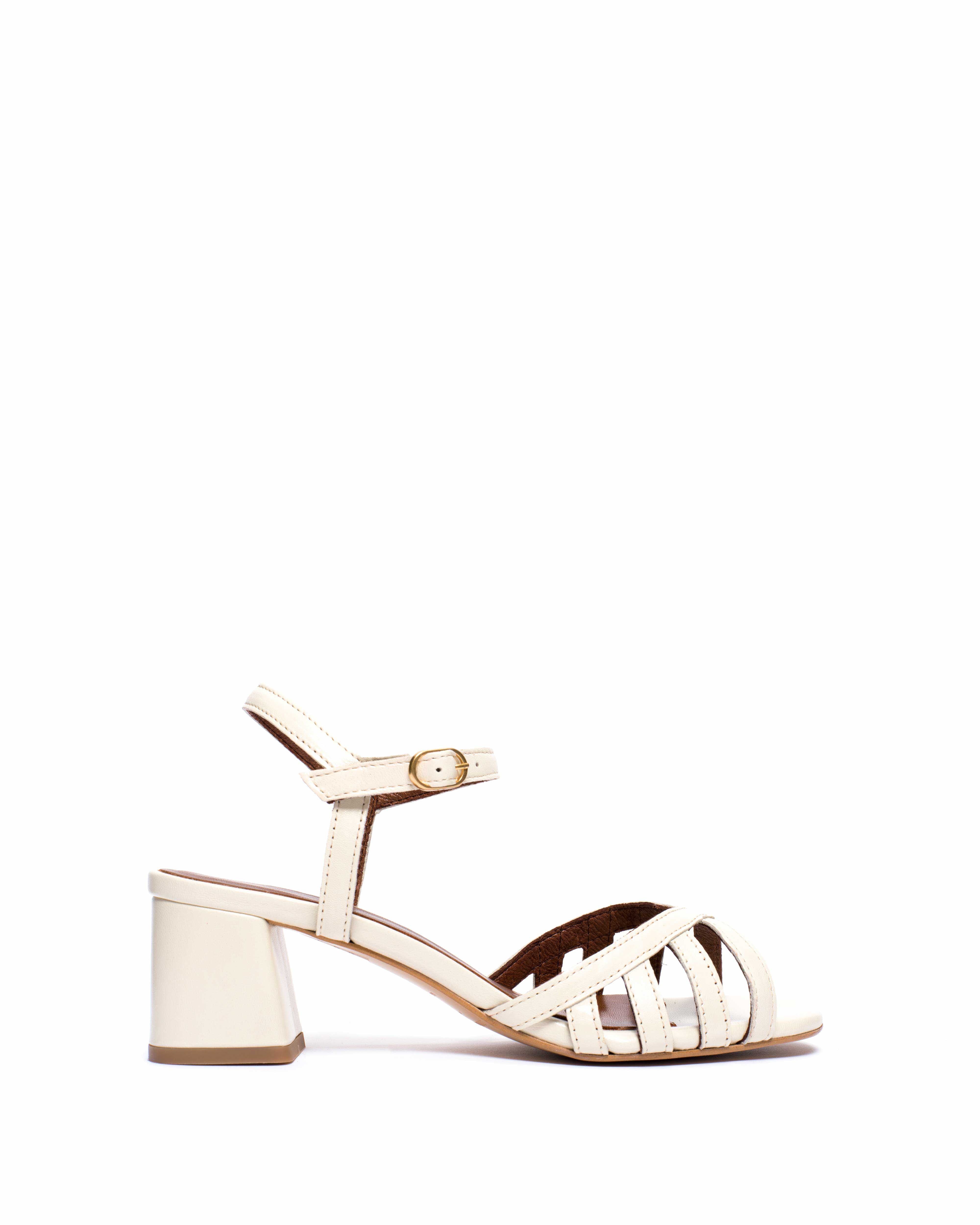 Issi 55 Shiny lamb White sand