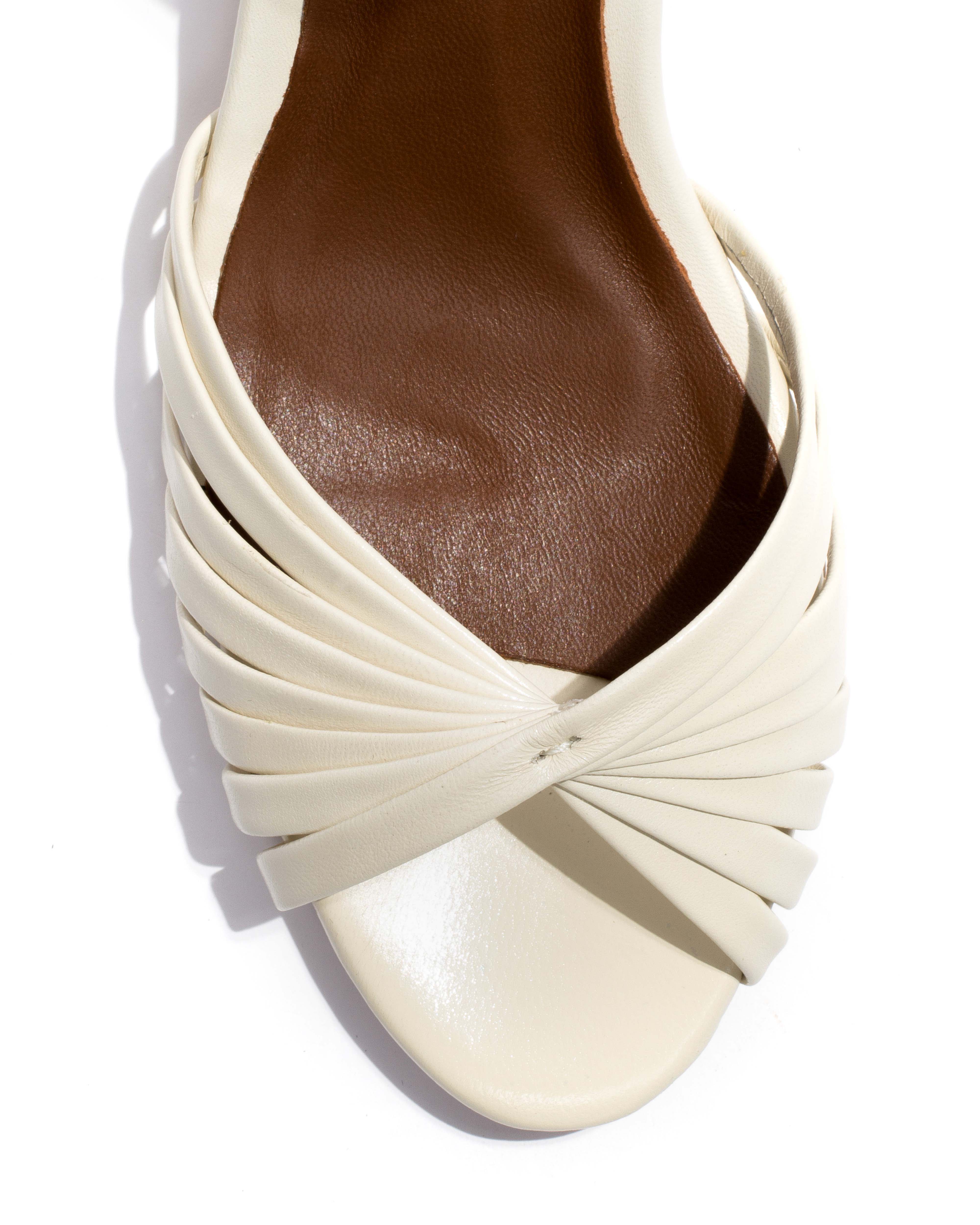 Margriet Shiny lamb White sand