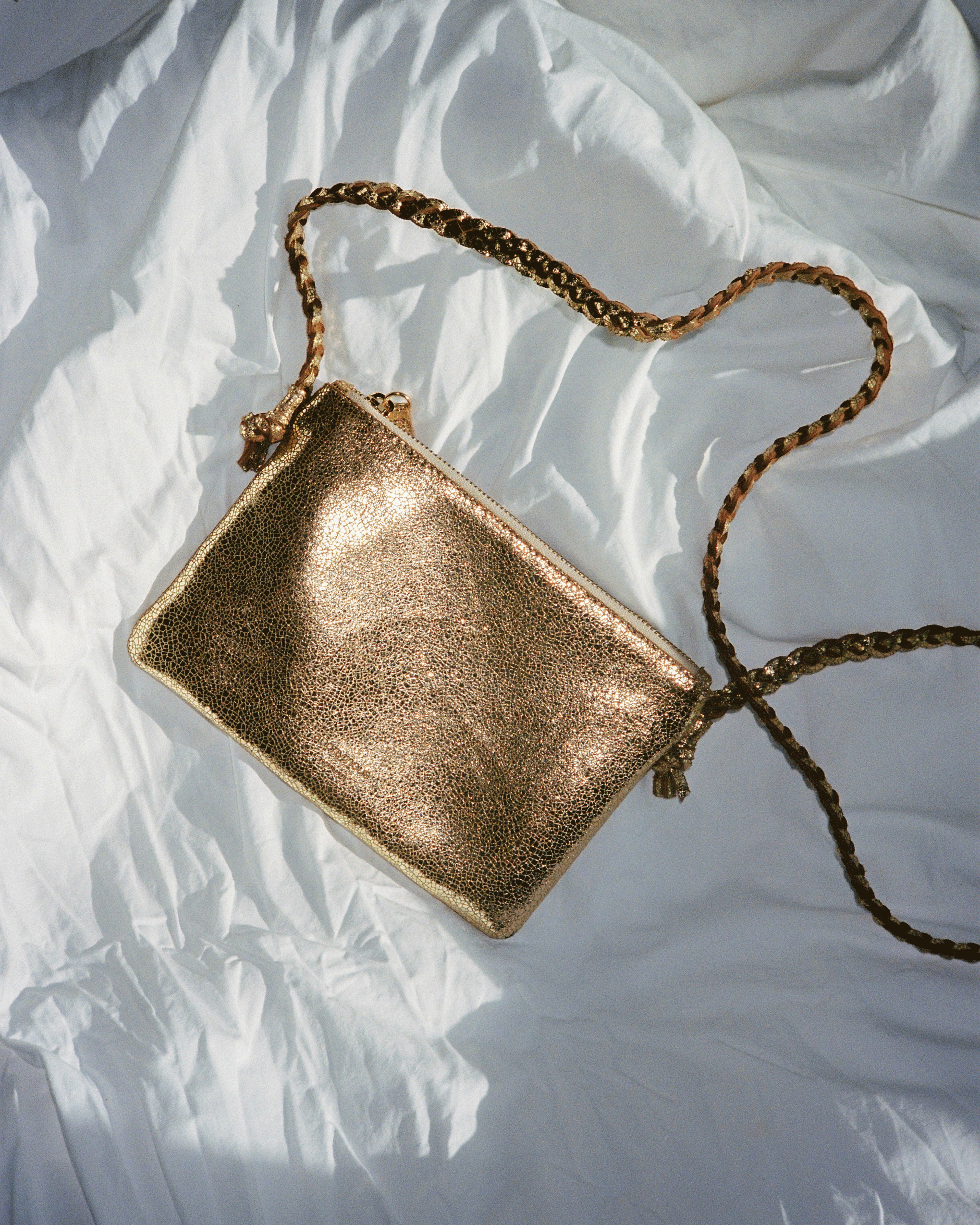 Thinna clutch Crackled metallic goat Gold