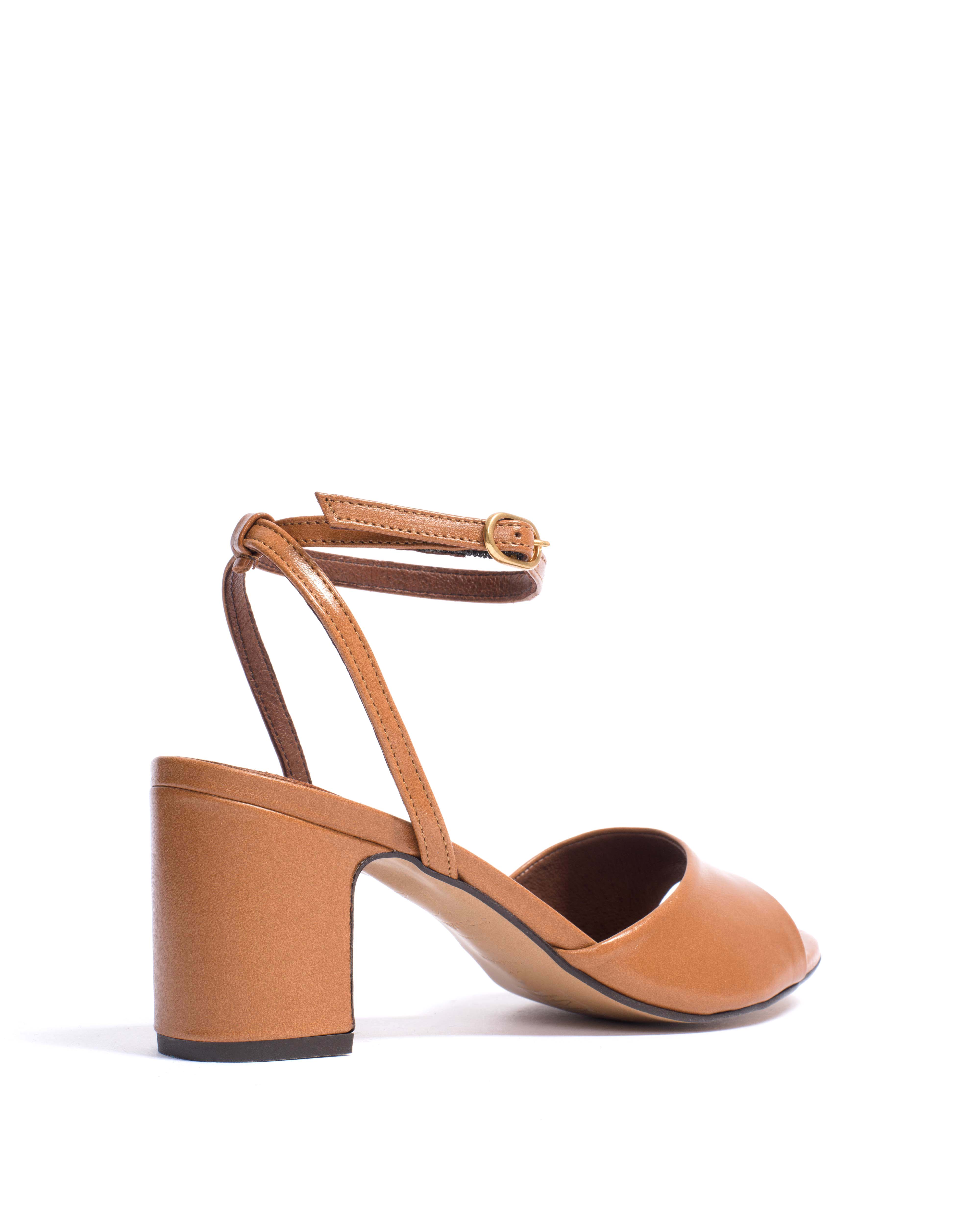 Jolie 55 Shiny lamb Caramel