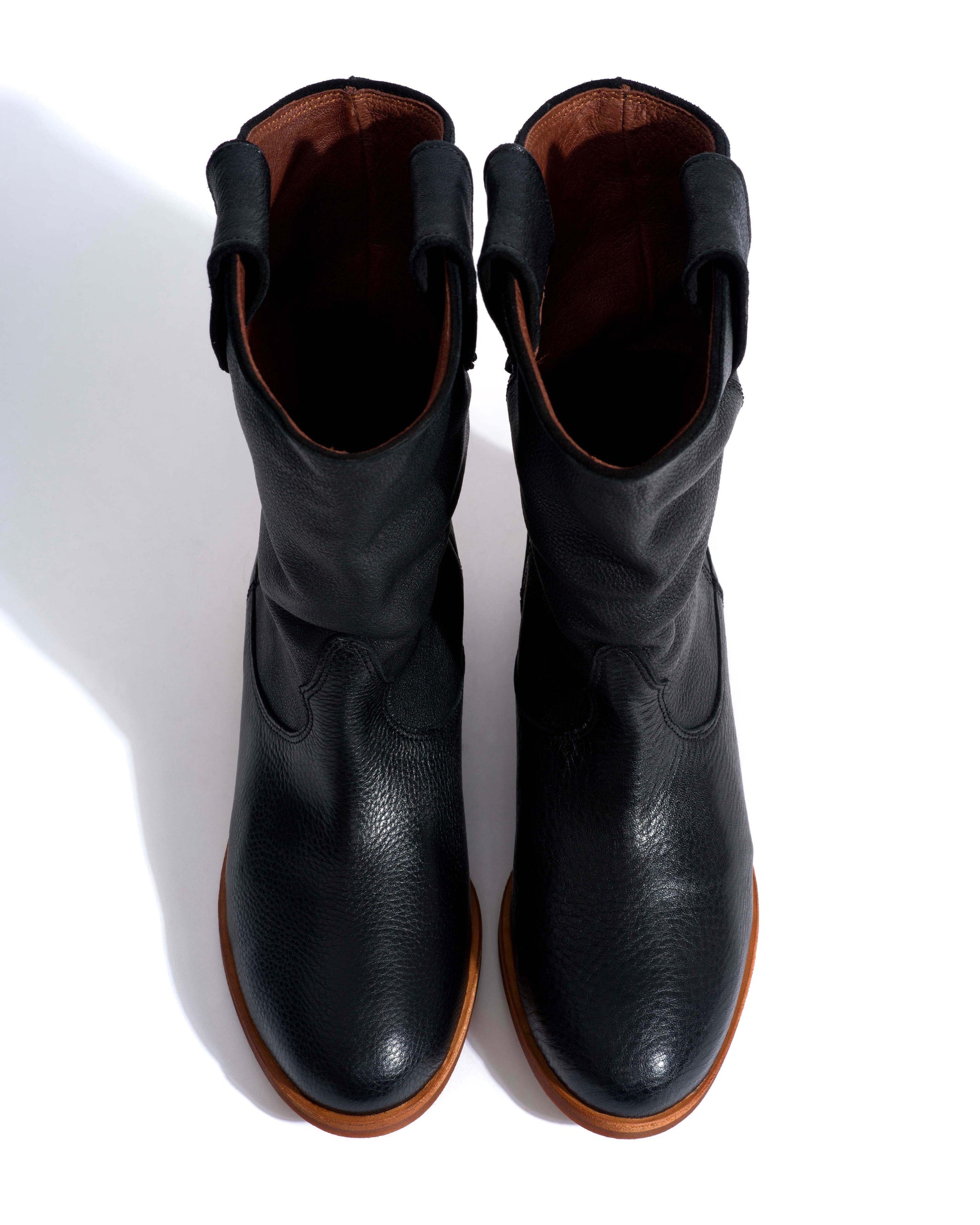 Claudia Natural grain soft calf Black