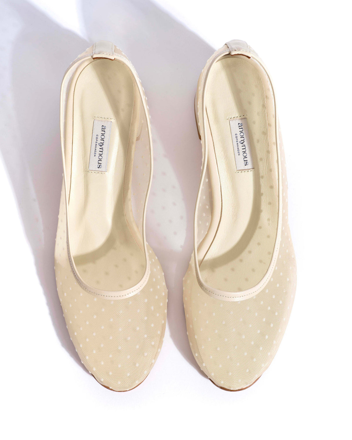Sacha 40 mesh Shiny lamb & dot velvet mesh White sand