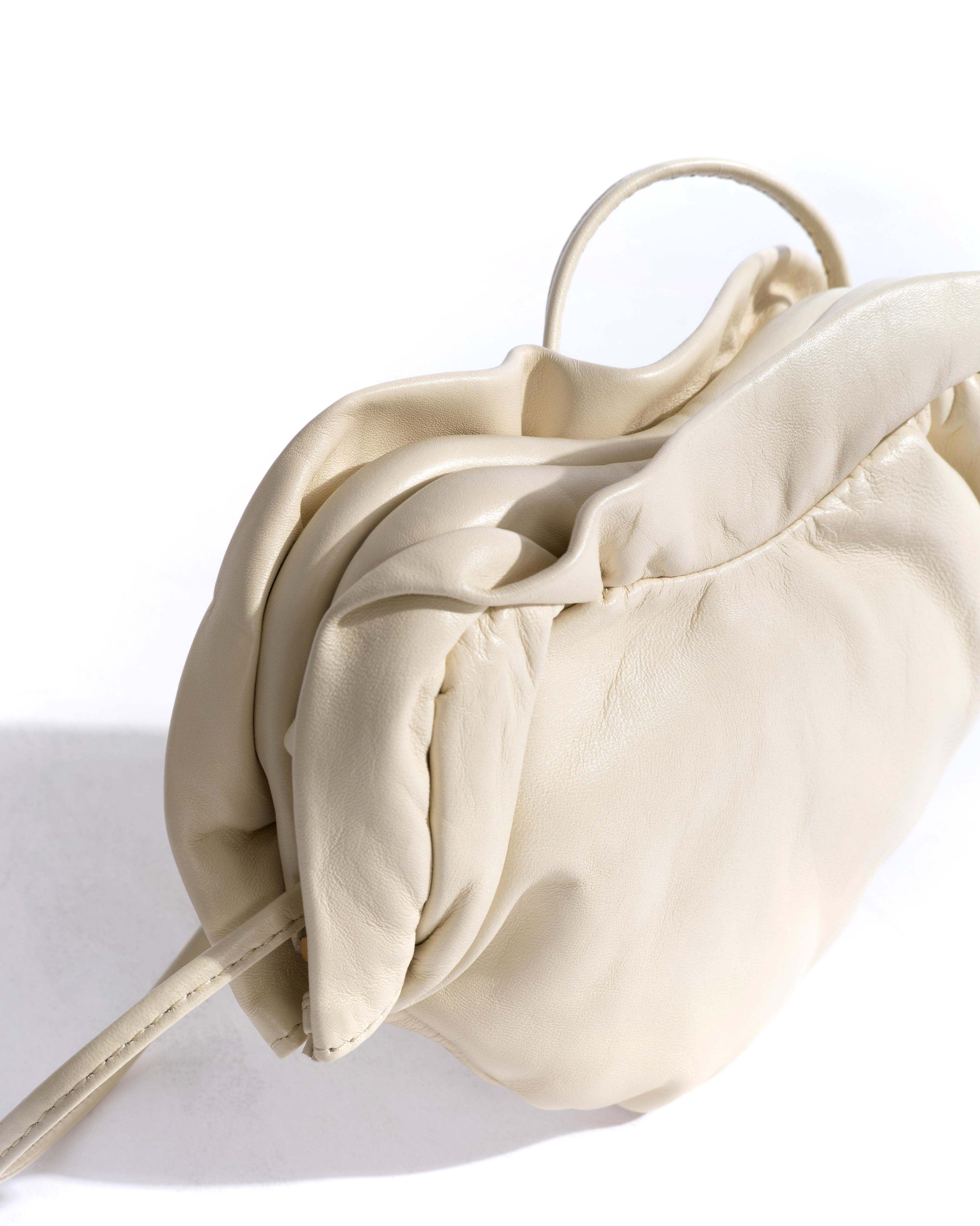 Zally petite heart bag Shiny lamb White sand