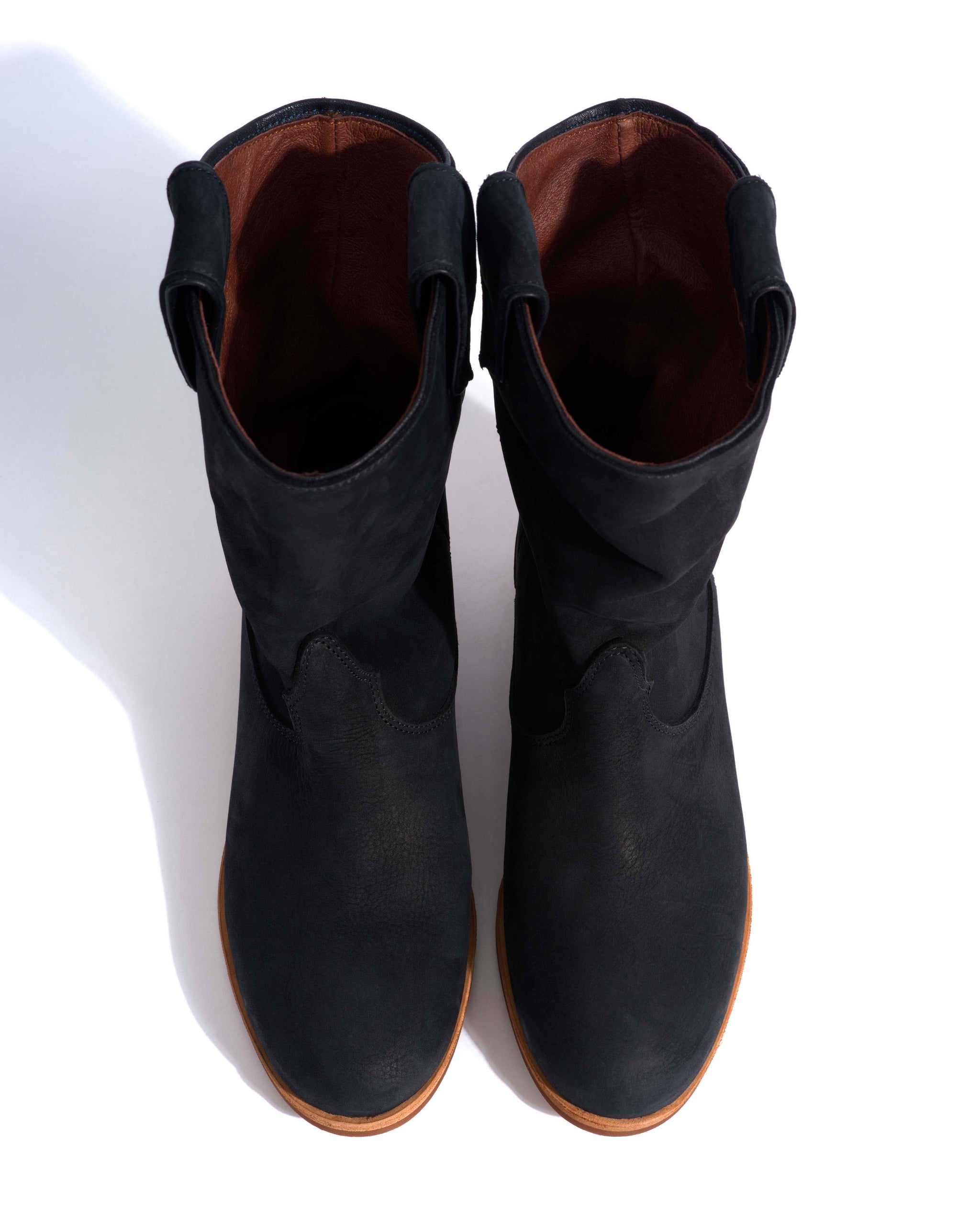 Claudia Soft nubuck calf Black