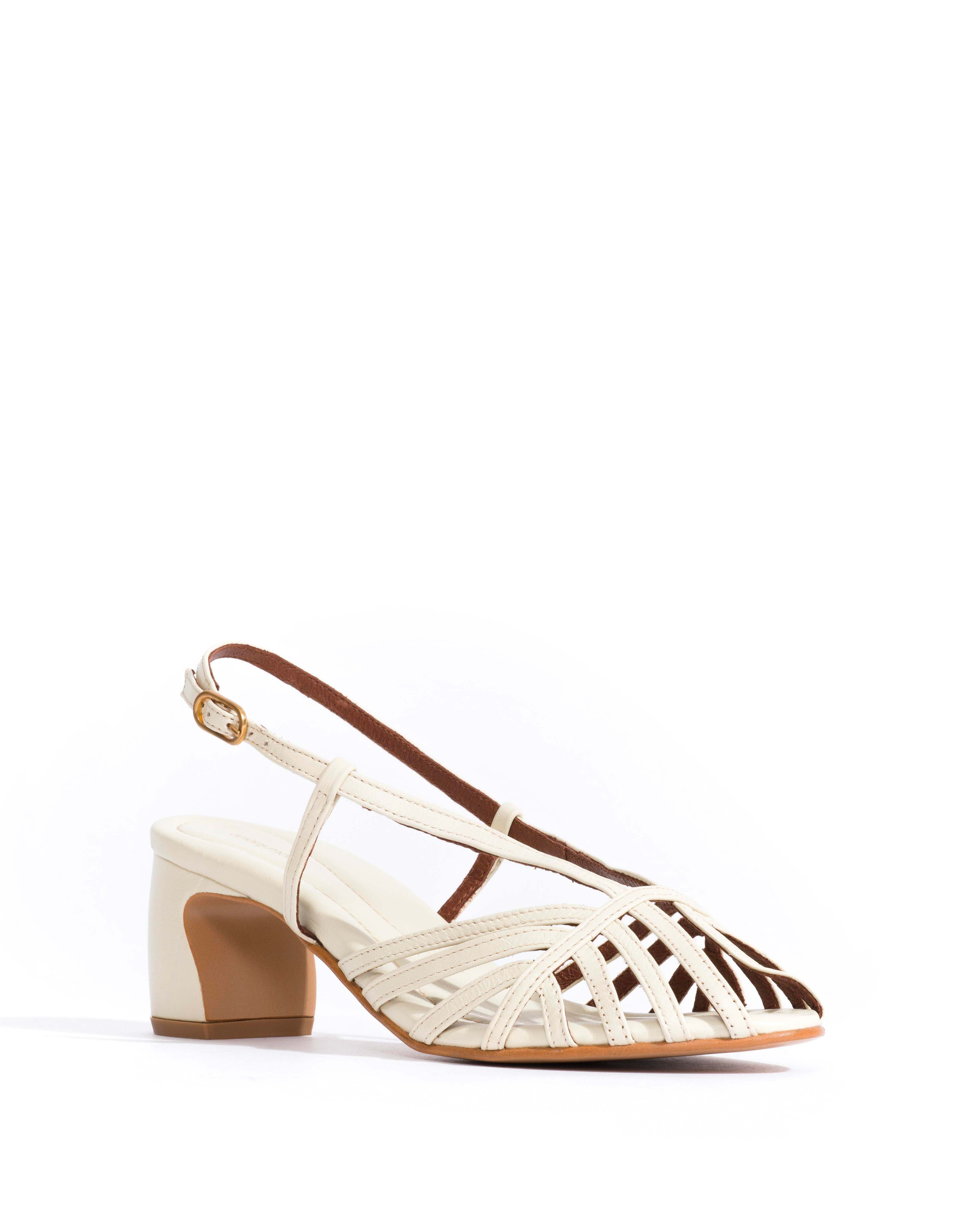 Briddie 50 Shiny lamb White sand