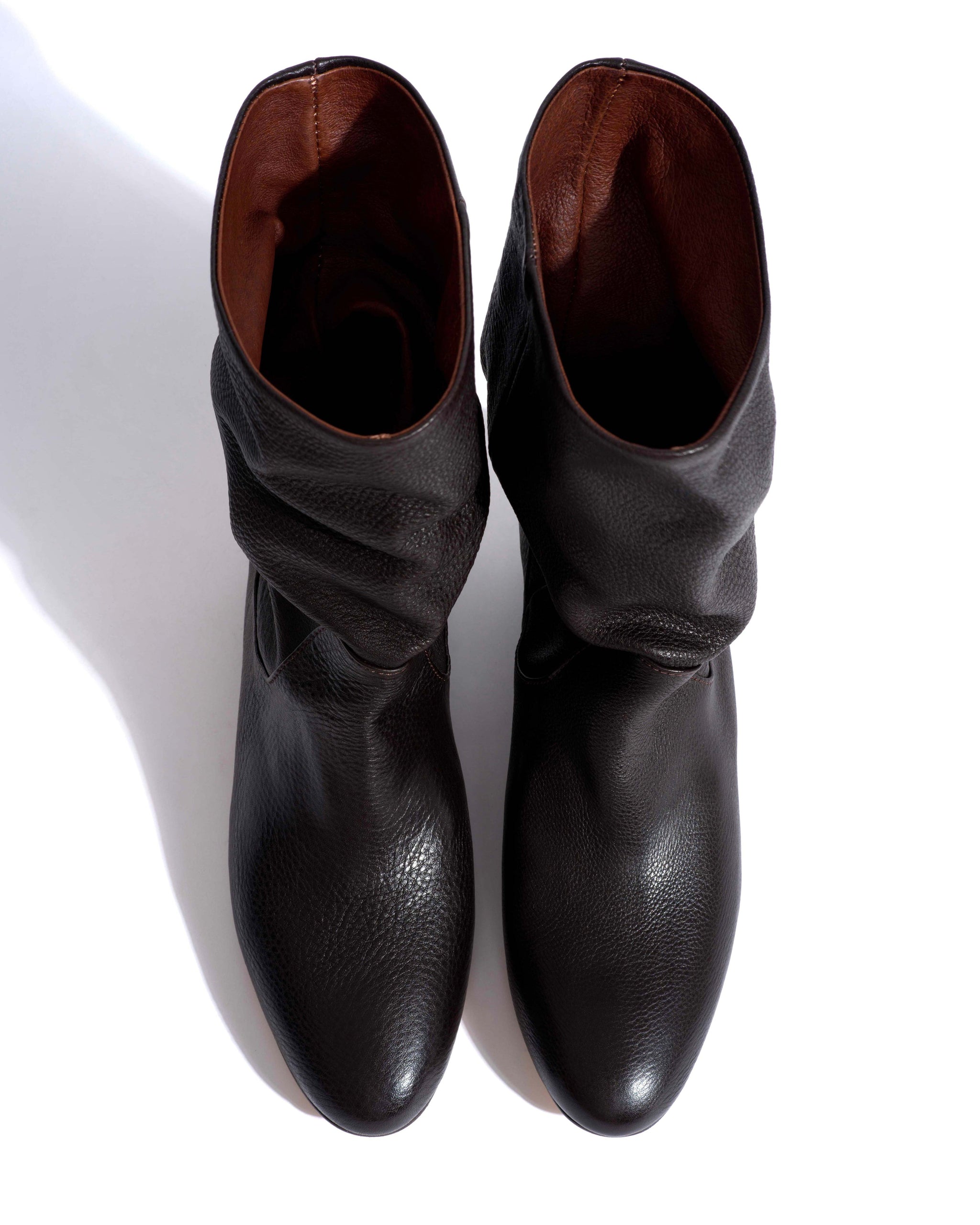 Cacha 25 Natural grain soft calf Espresso brown