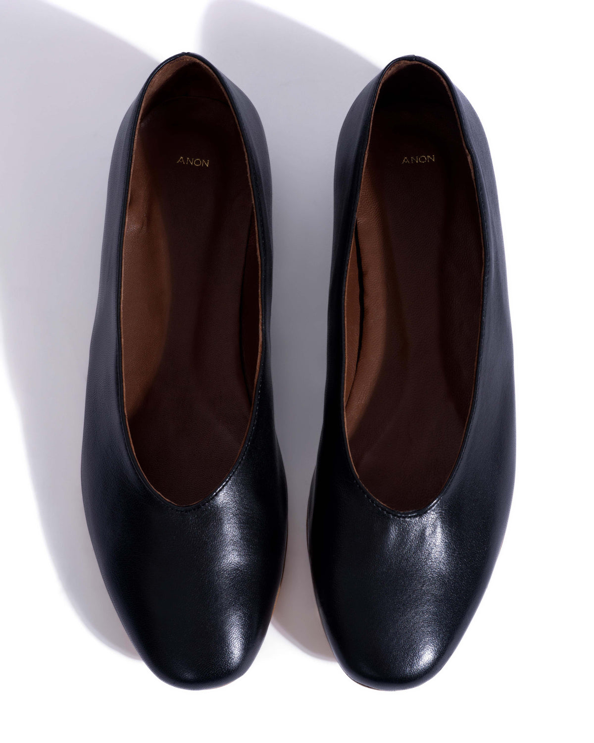 Silja 10 Shiny lamb Black