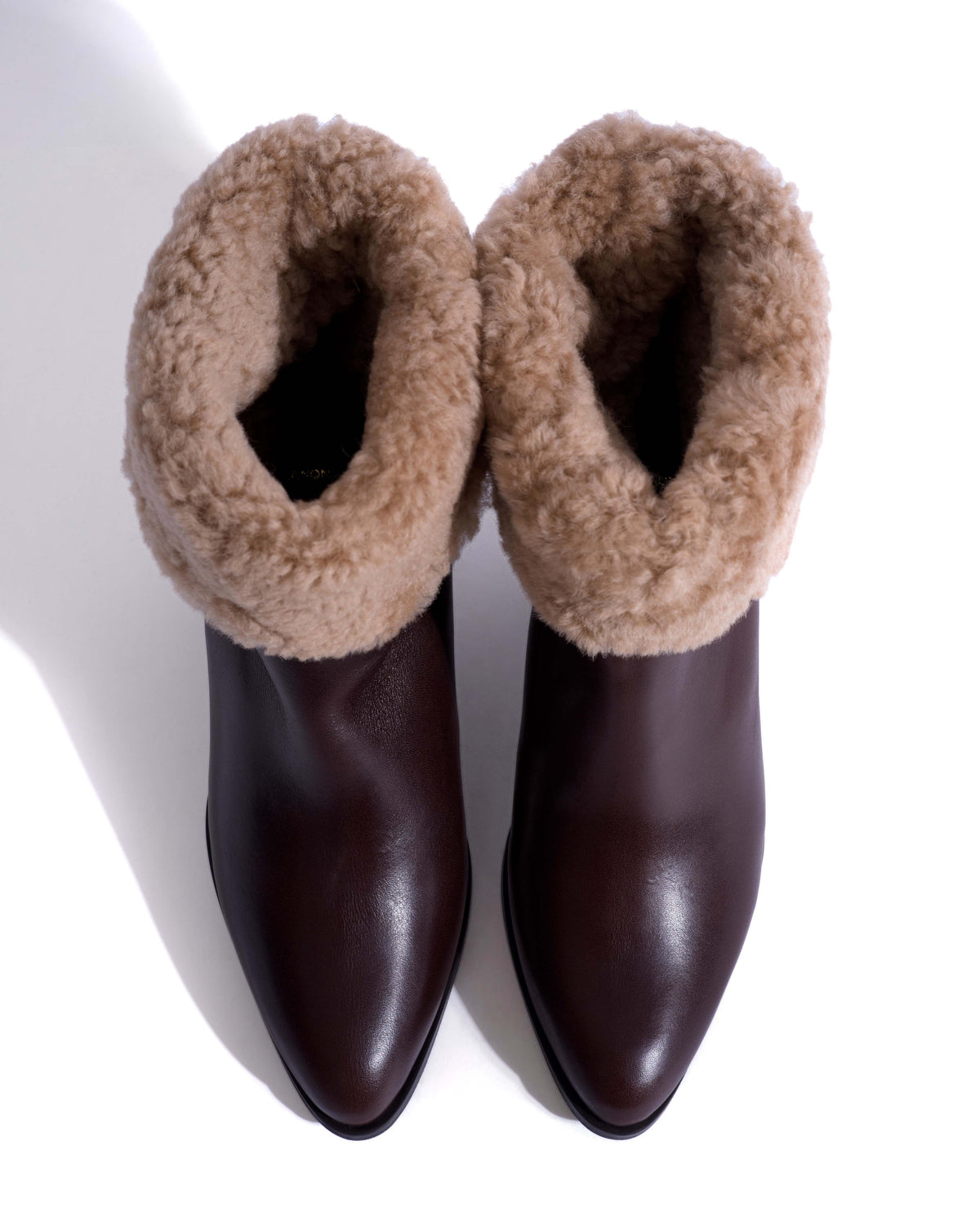 Vully 50 triangle lamb shearling Vegetal soft calf Coffee brown