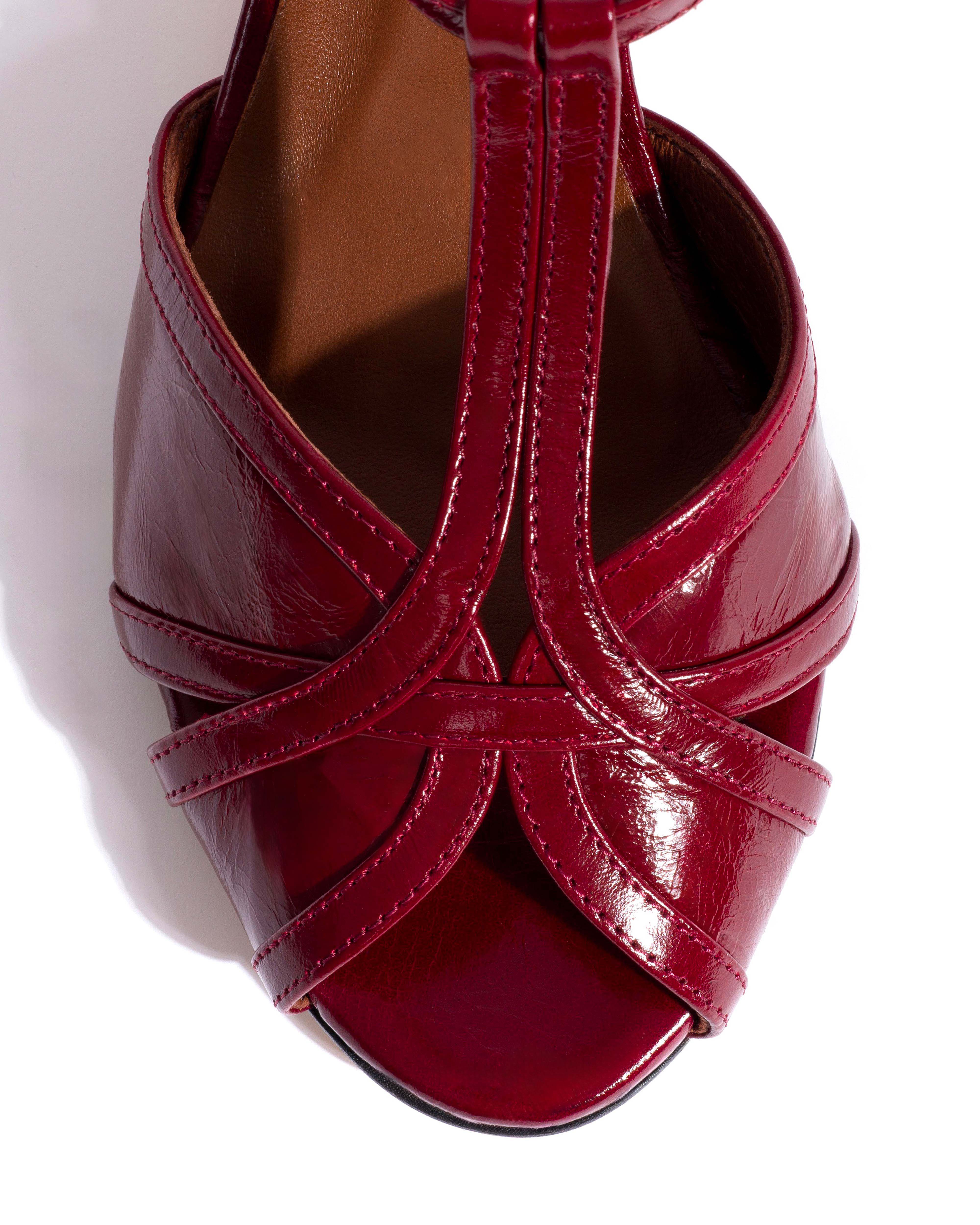 Therese 55 Crinkled polished goat Pomegranate