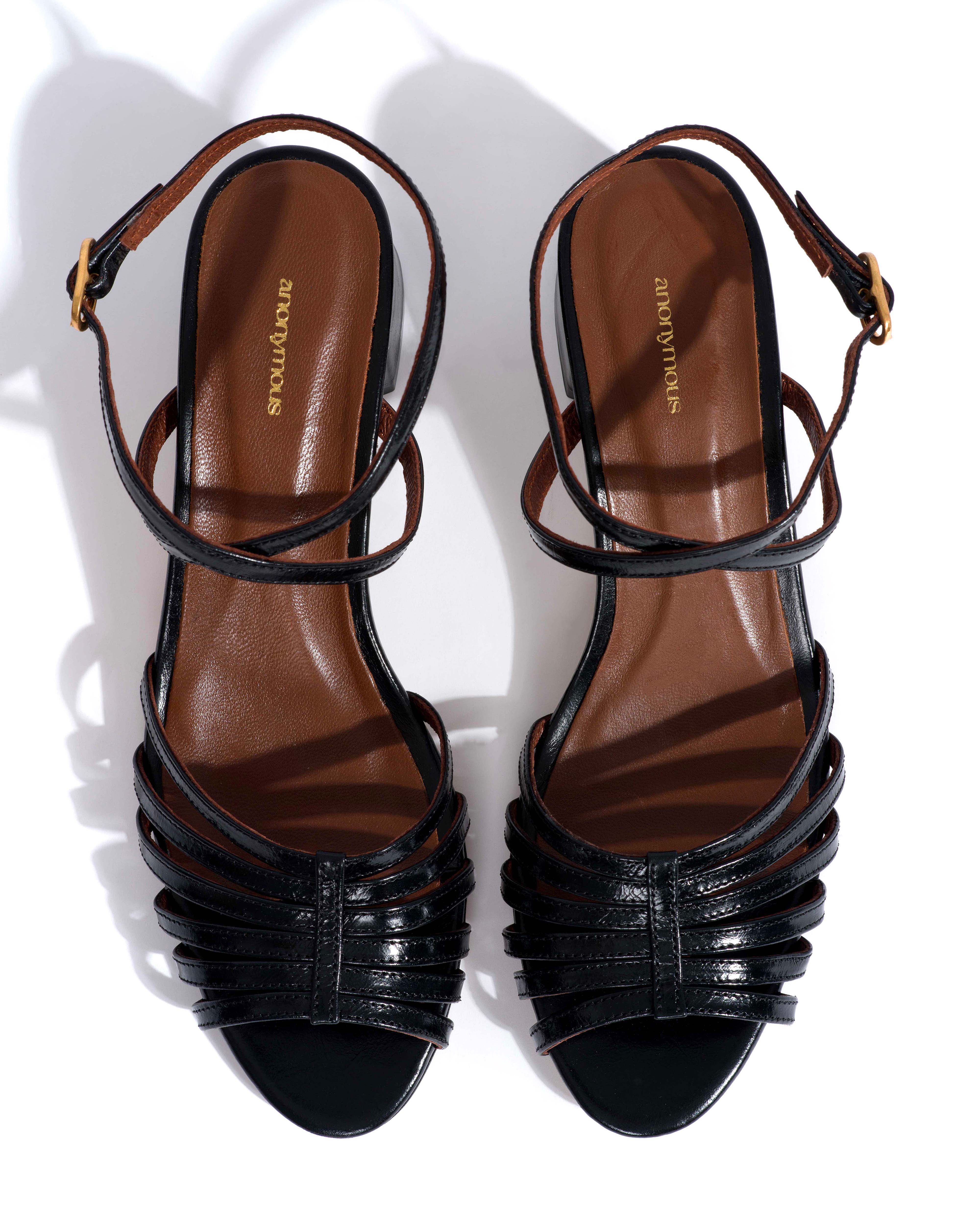 Tangie open Crinkled polished goat Black