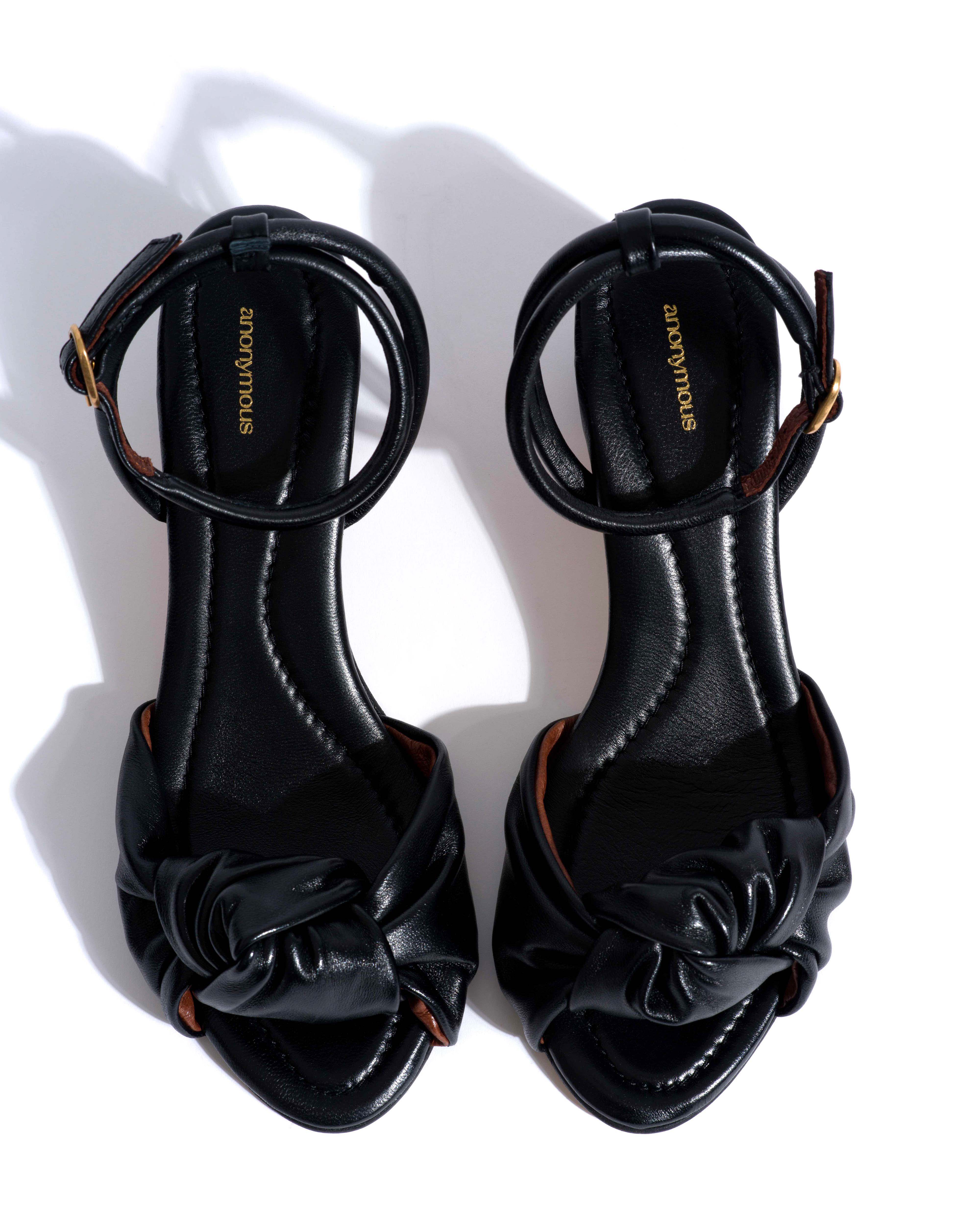 Curvey 50 Shiny lamb Black