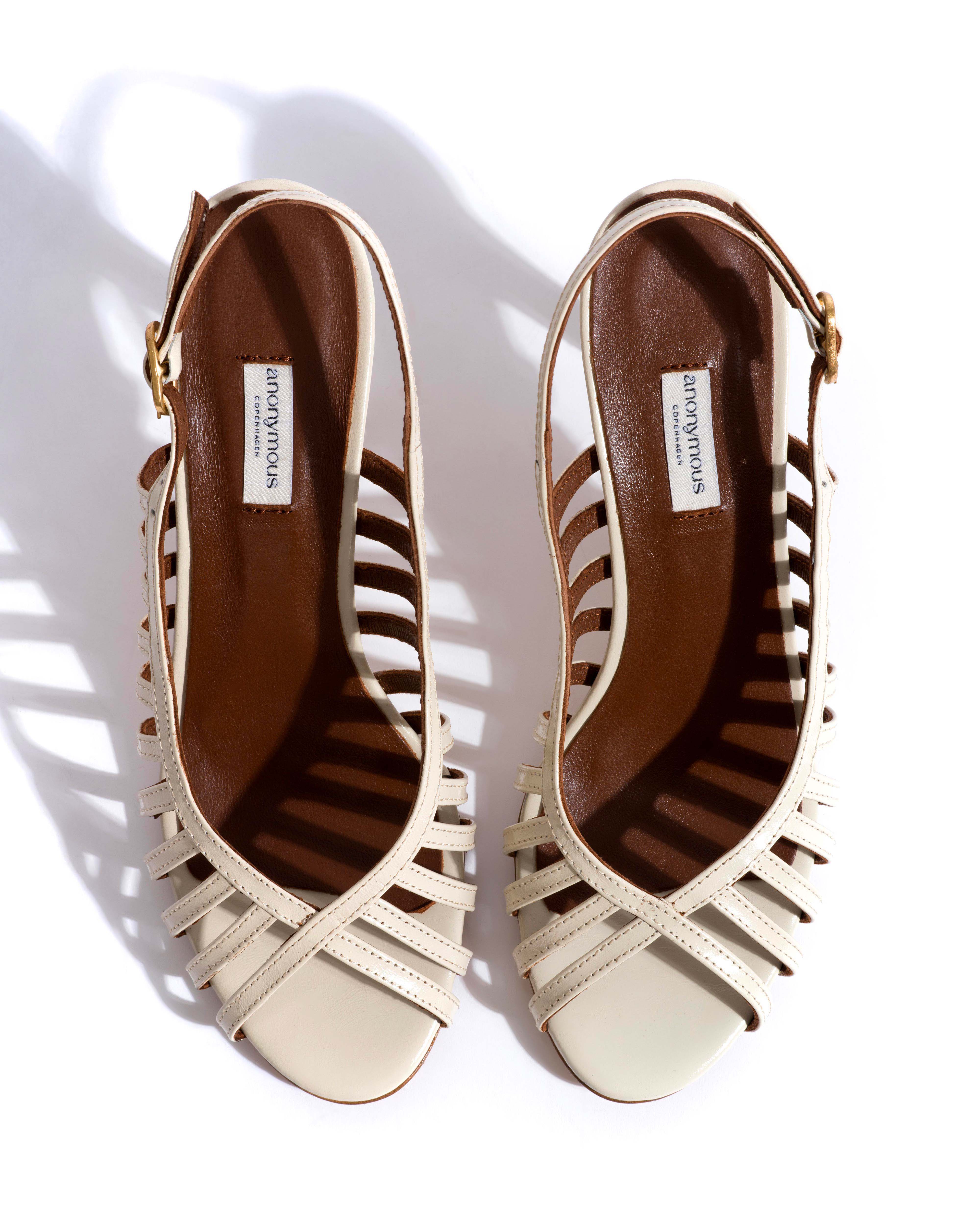 Carminho 75 Crinkled polished goat White sand