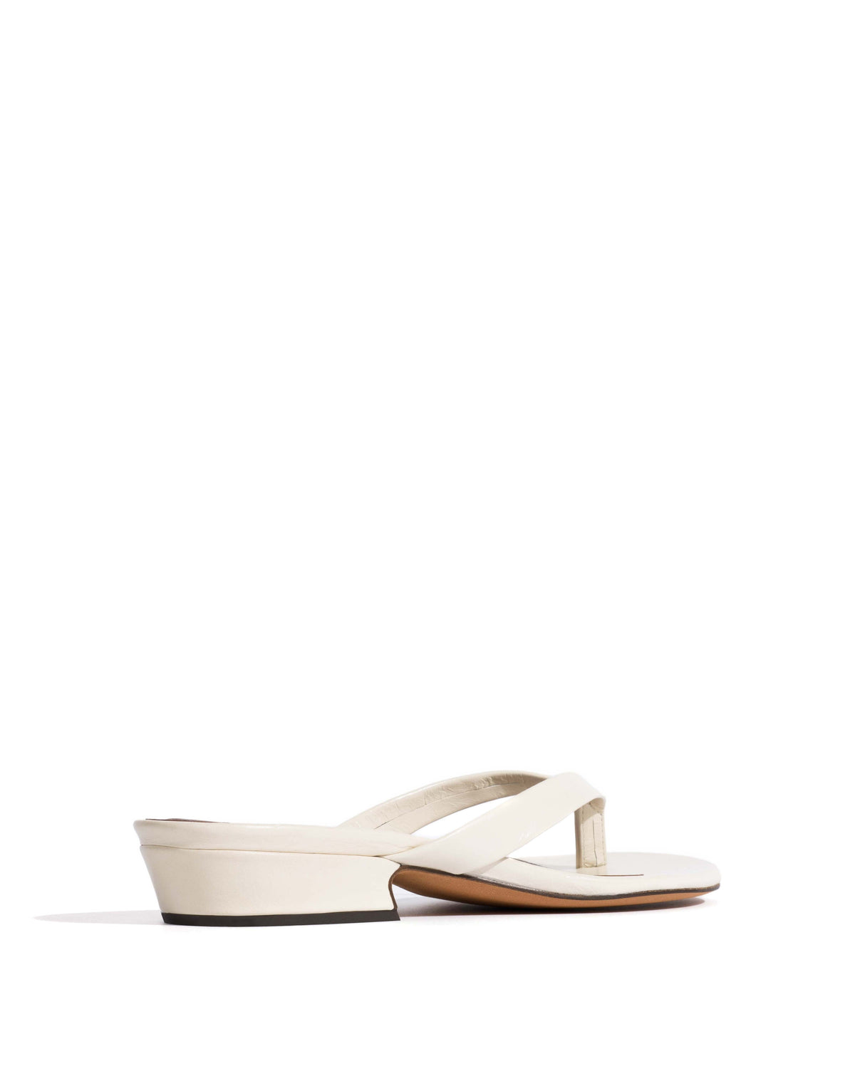 Chung 25 Crinkled polished goat White sand
