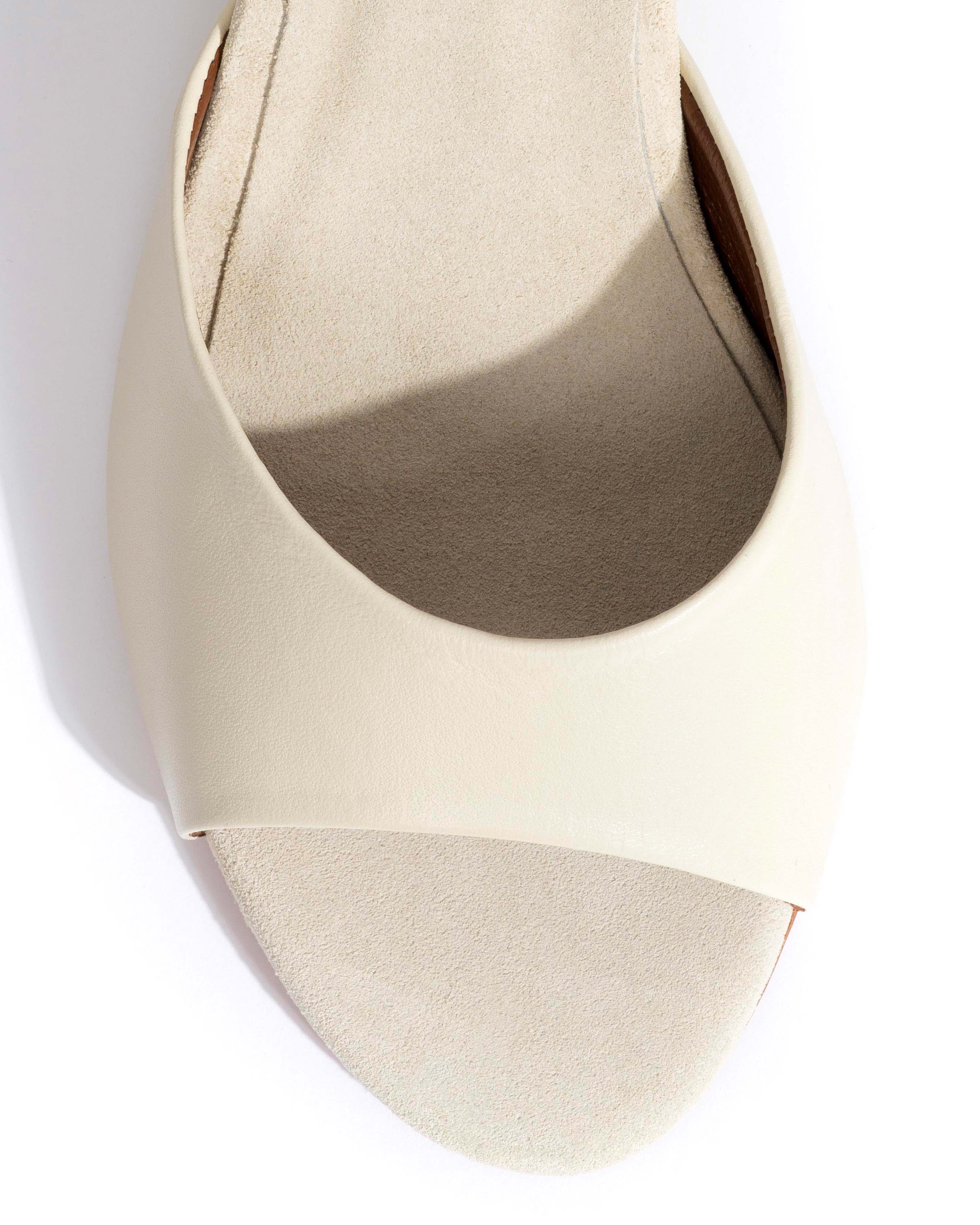 Gwen 75 wedge Shiny lamb & suede leather White sand & antique white