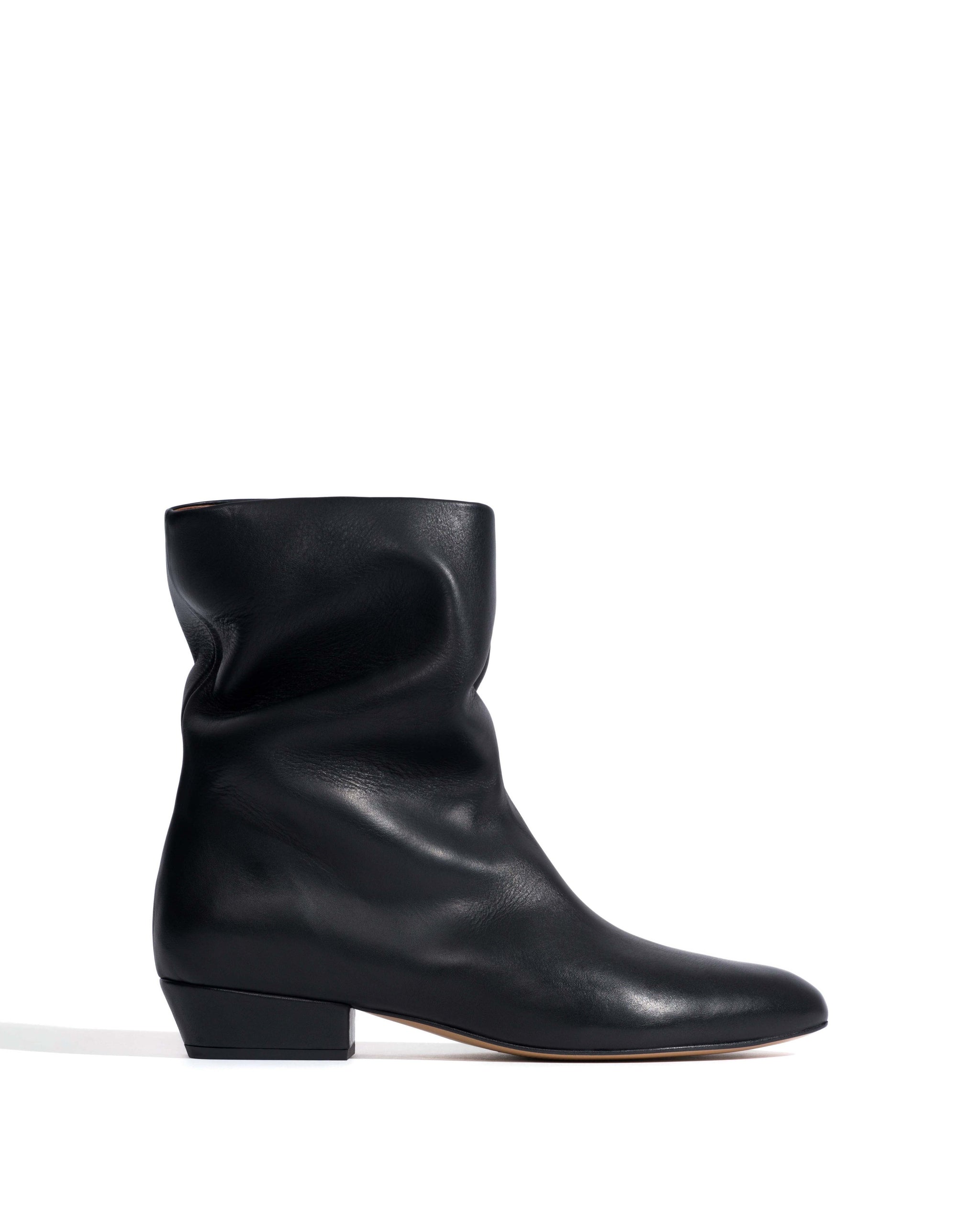 Vully 20 Soft calf Black