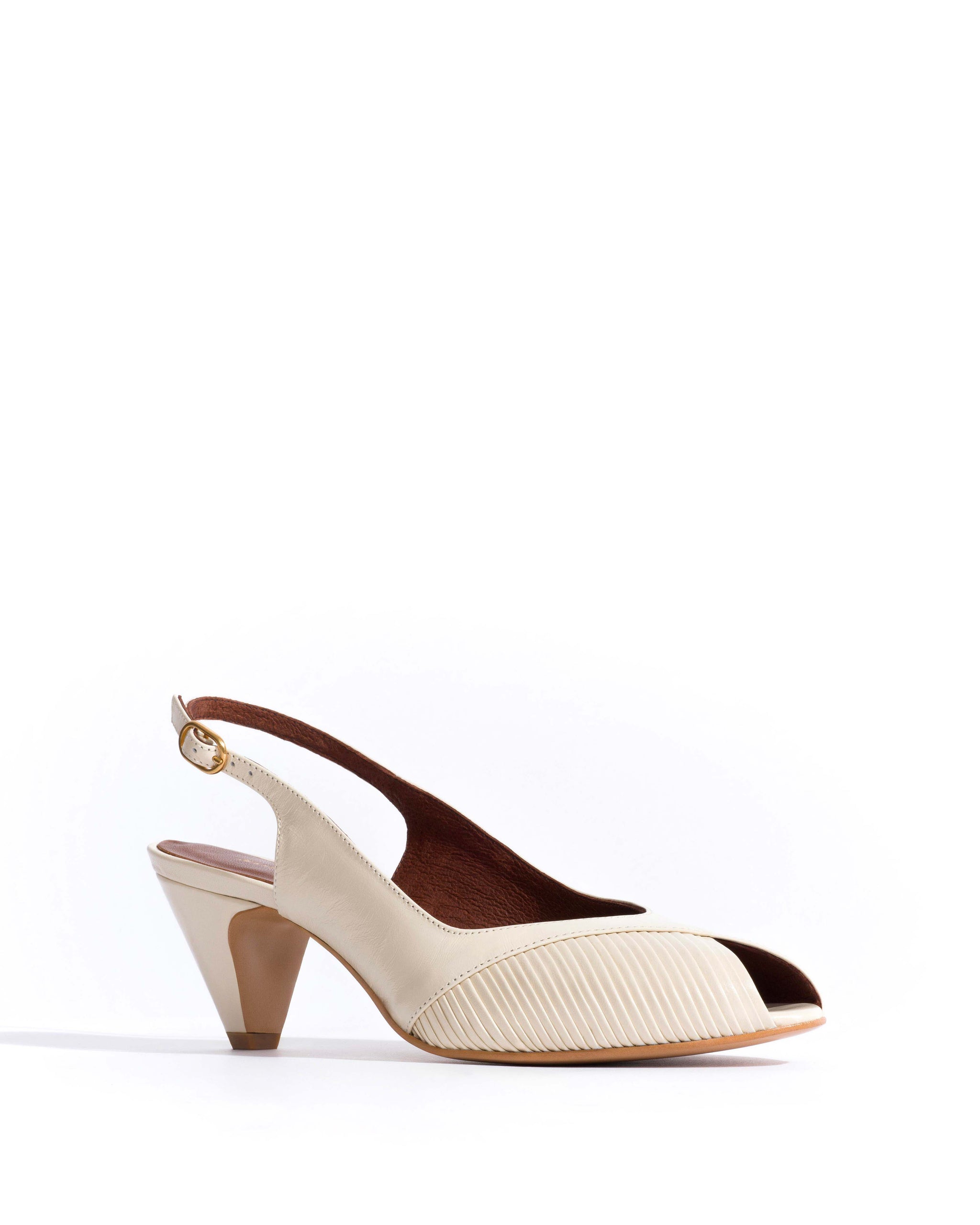 Cassandra 50 stiletto Crinkled polished goat White sand