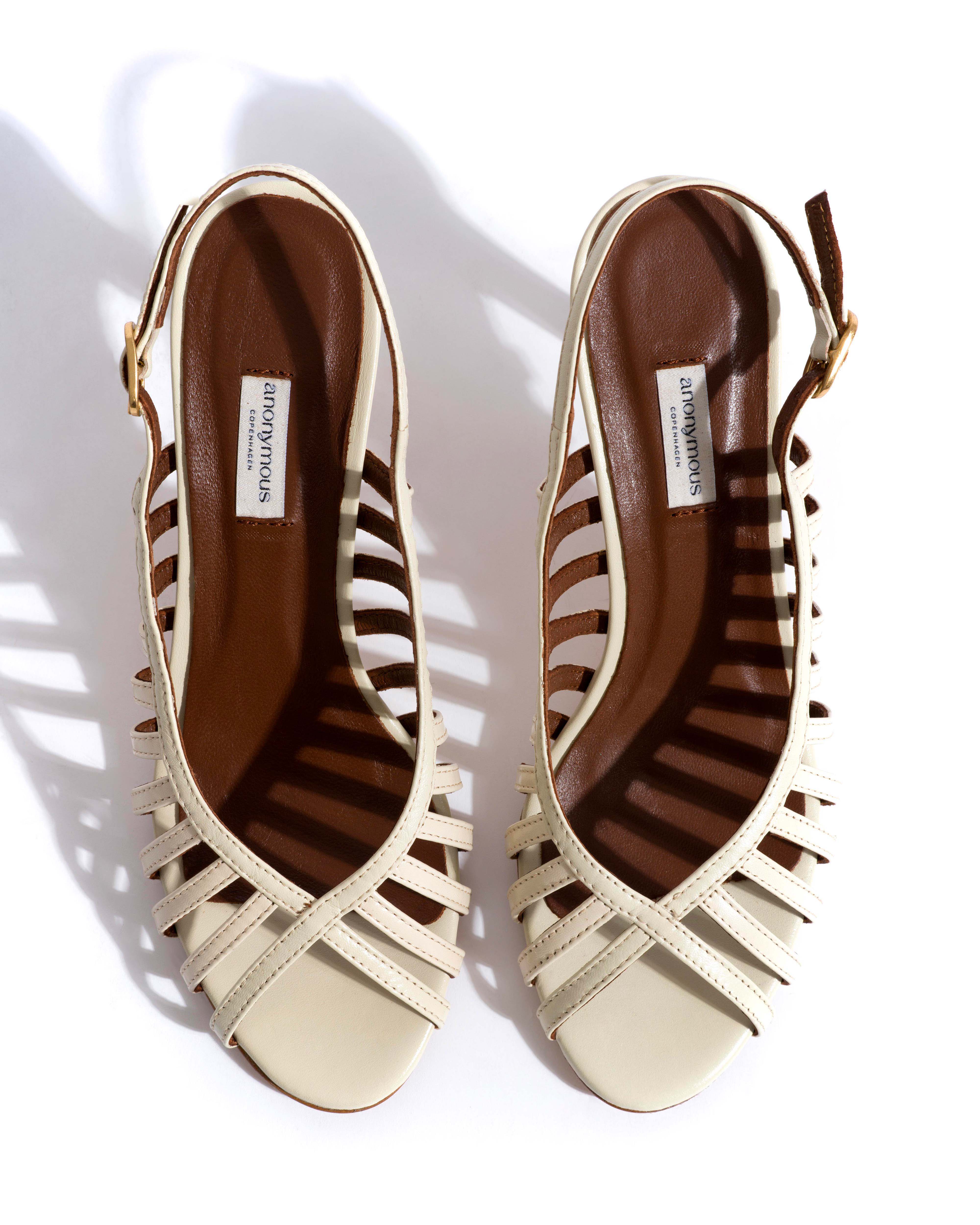 Carminho 75 Shiny lamb White sand