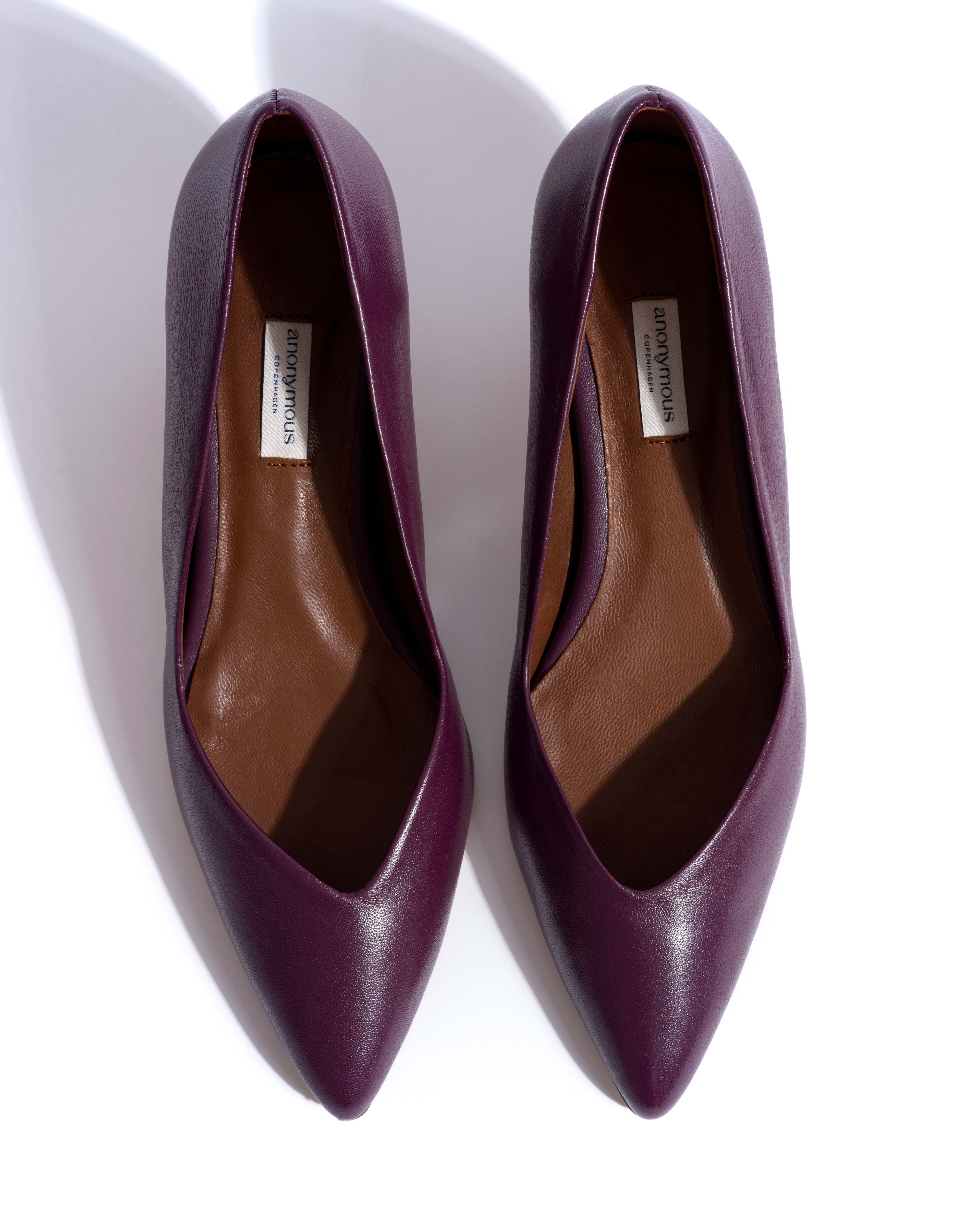 Trini 40 stiletto Shiny lamb Fig purple