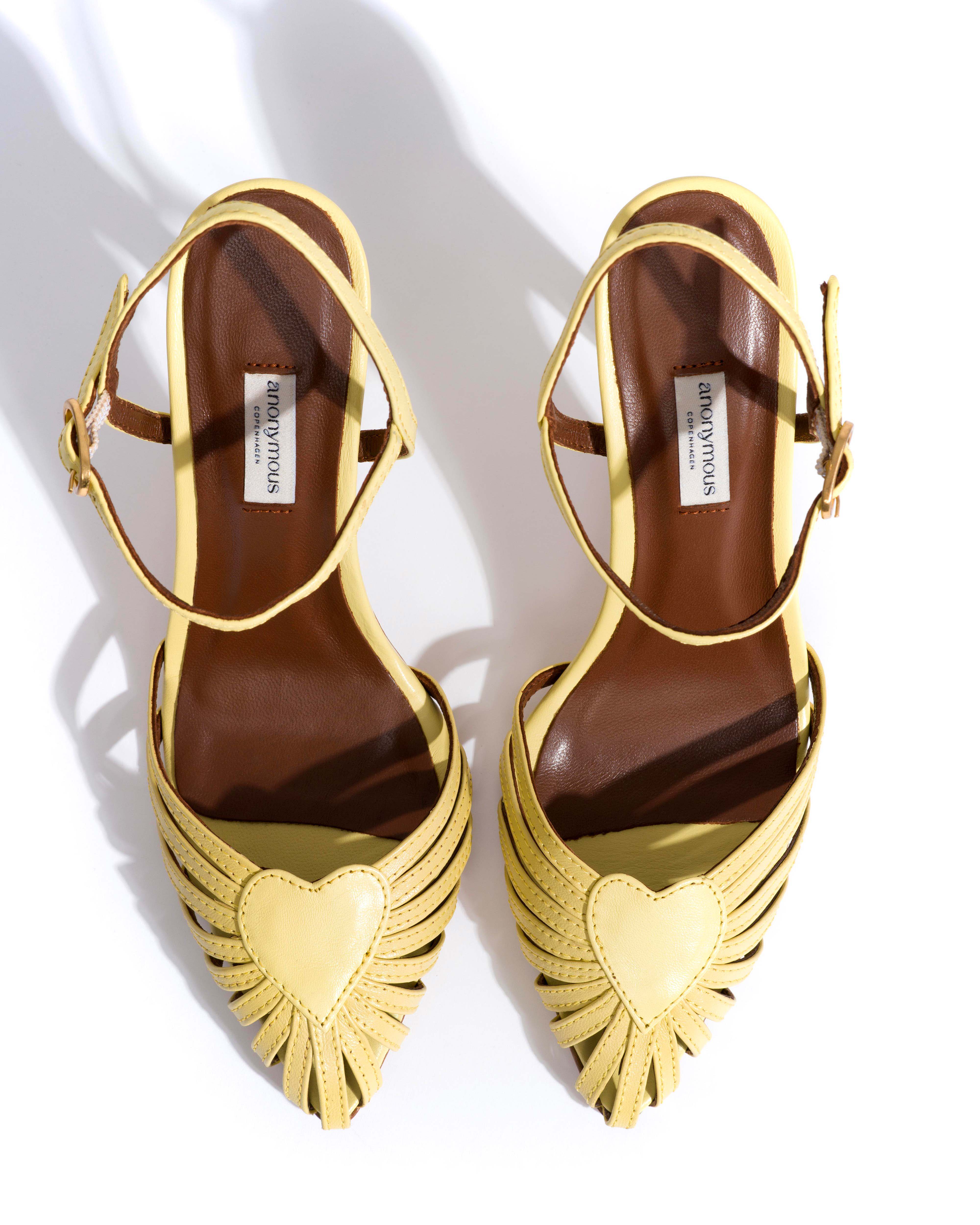 Keesha 100 Shiny lamb Pineapple ice