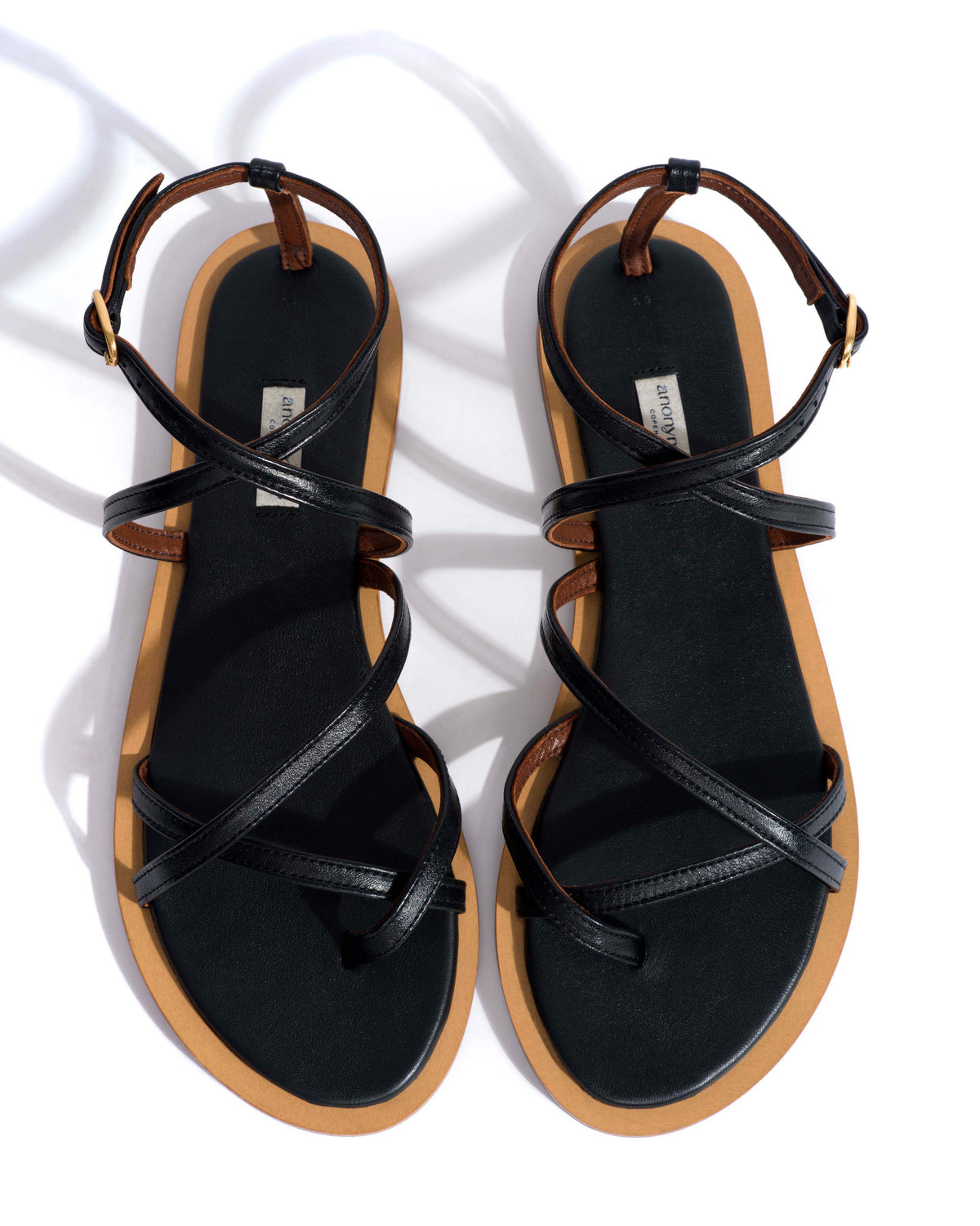 Isah 10 Shiny lamb Black
