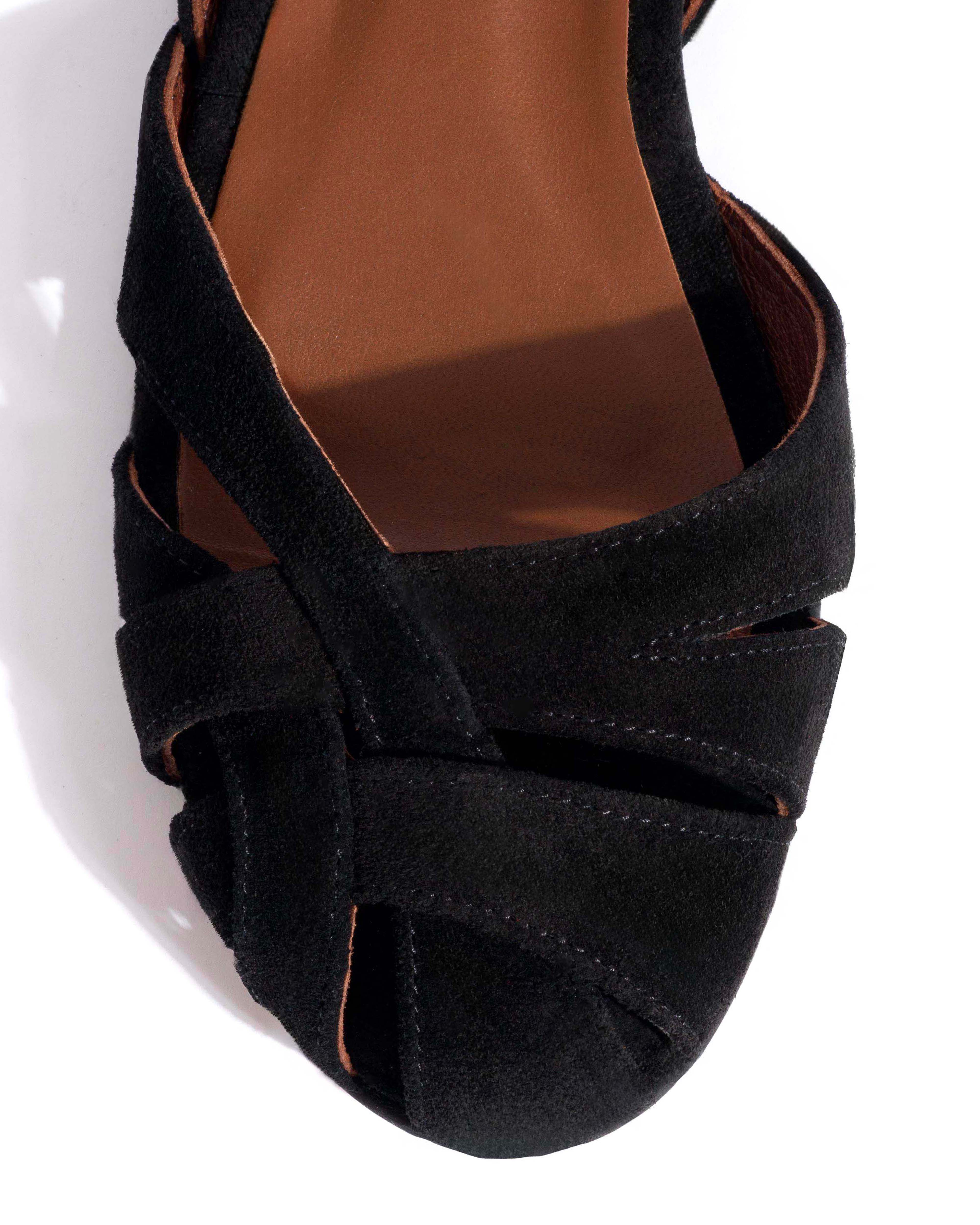 Banie 20 Calf suede Black
