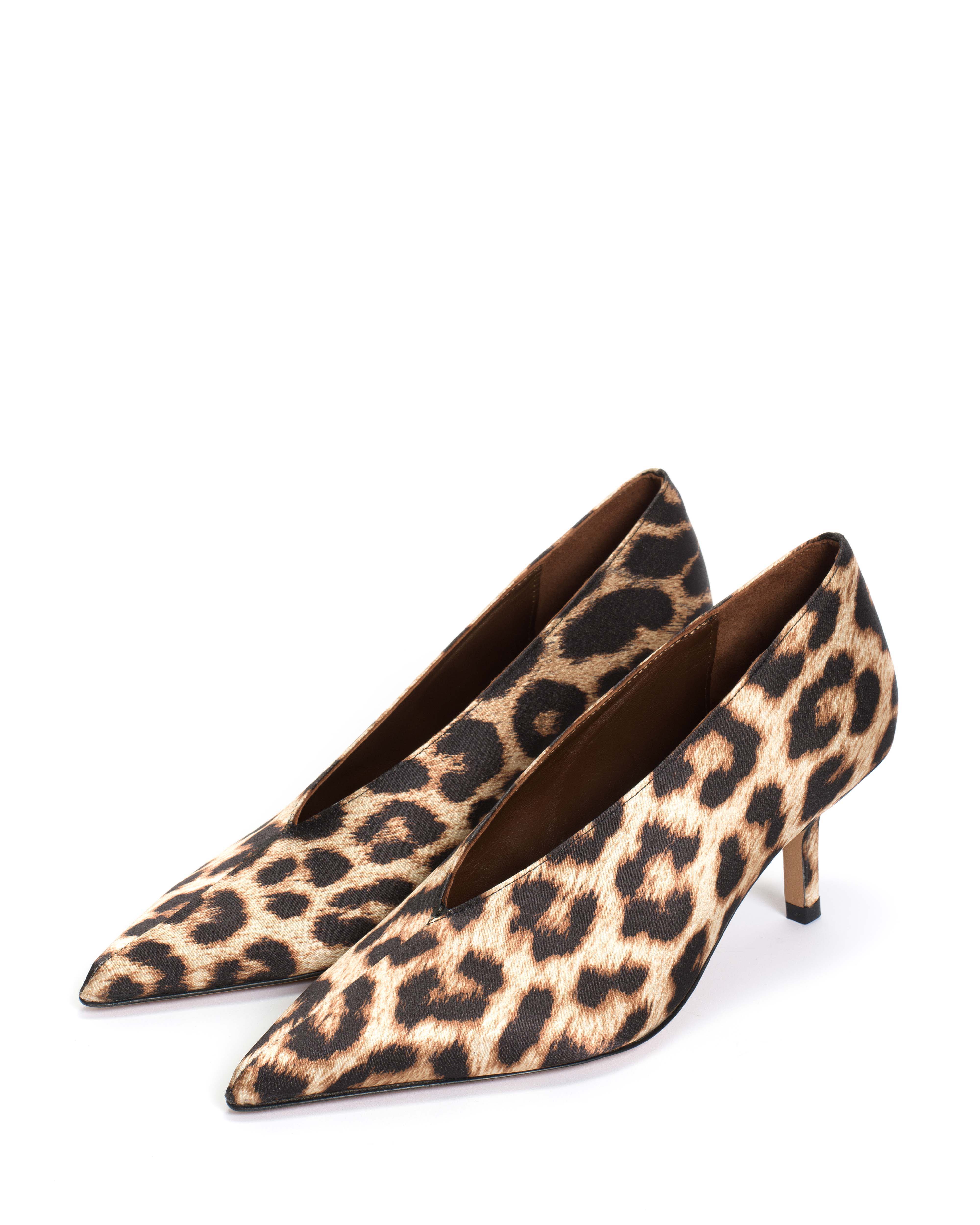 Phia 55 pin Satin print Leopard