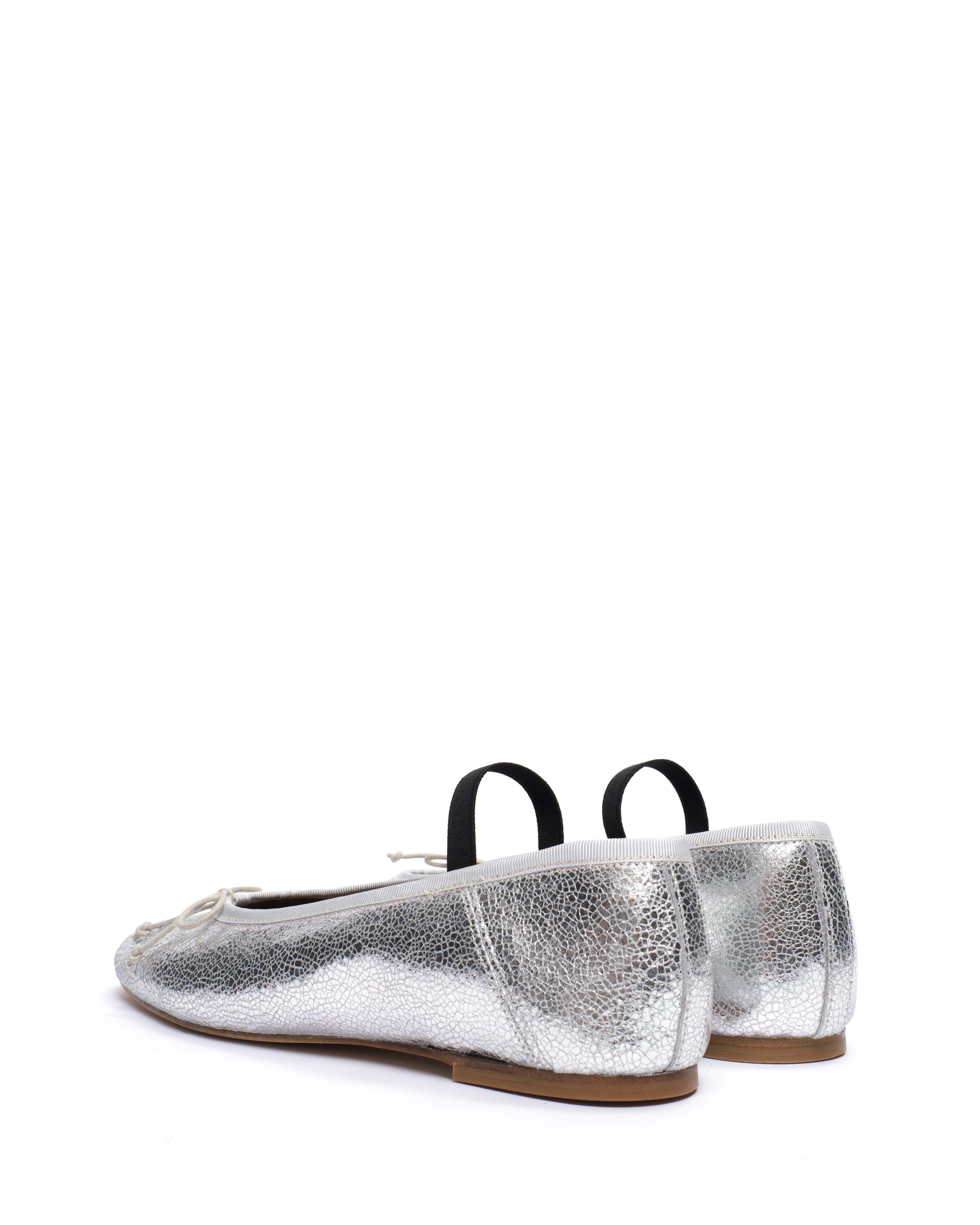 Rhina Crackled metallic goat Silver