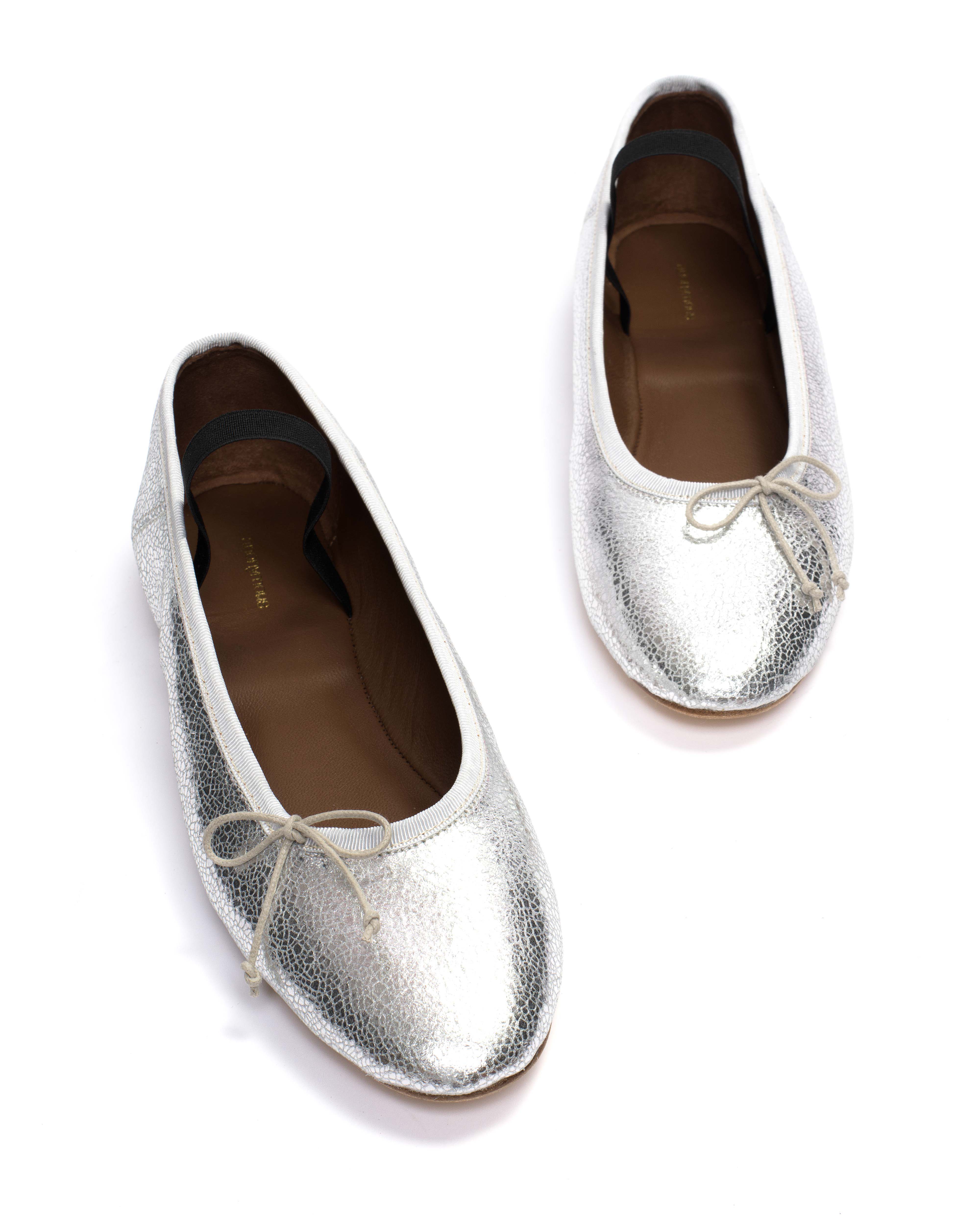 Rhina Crackled metallic goat Silver