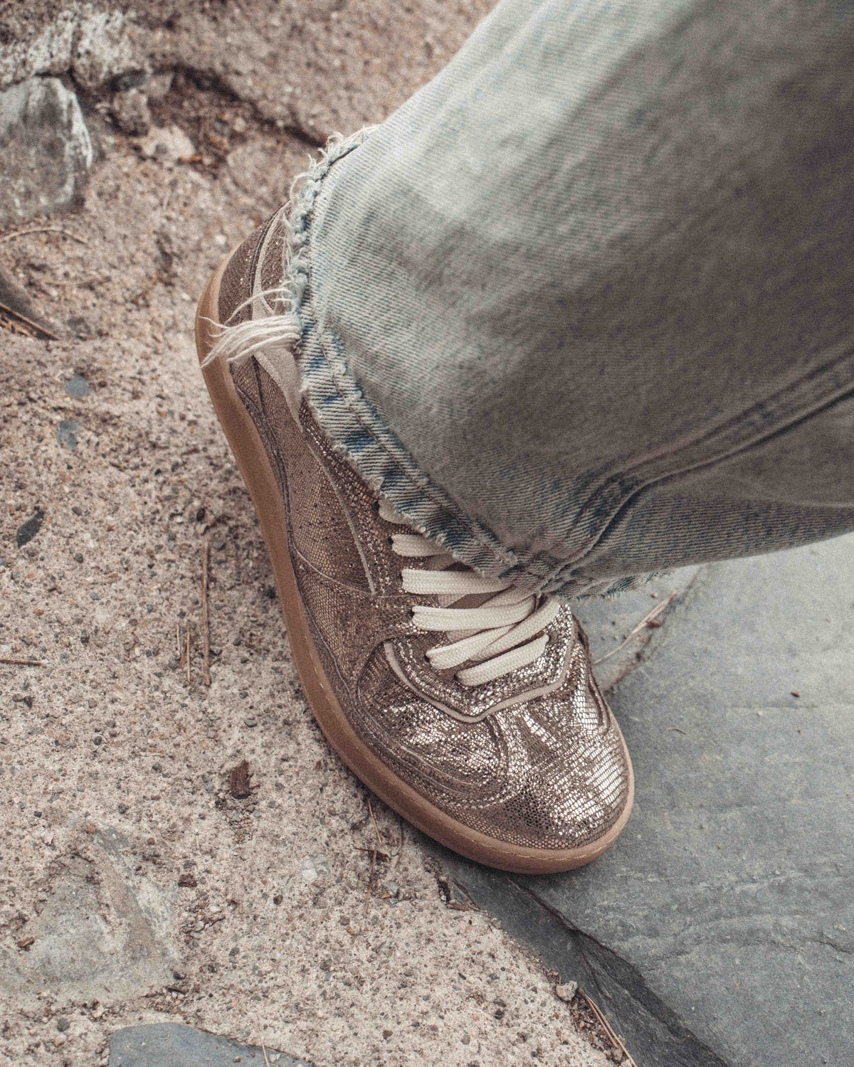 Dabbie Lizard metallic goat & suede leather Vintage champagne & white sand