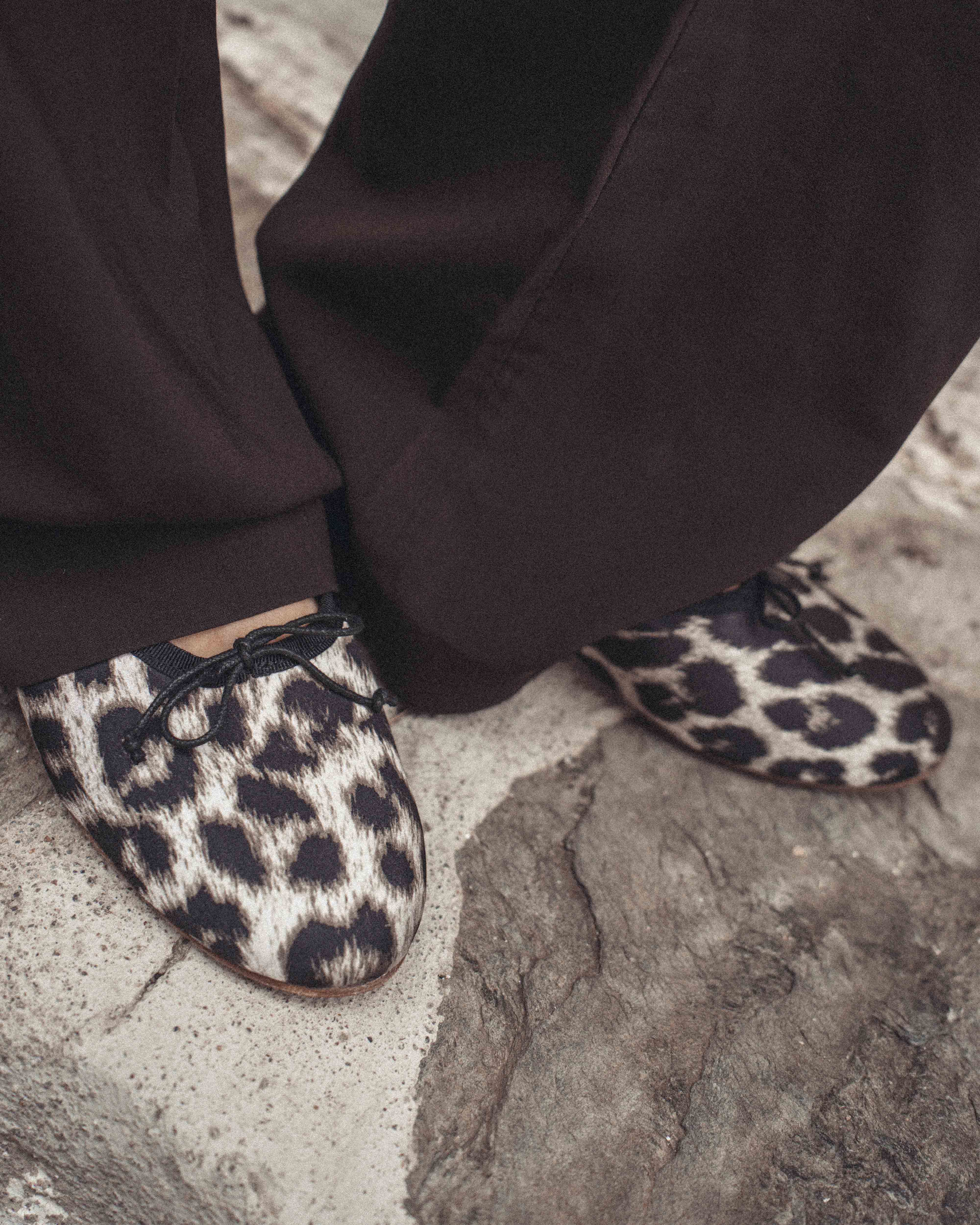 Sacha Satin print Snow leopard