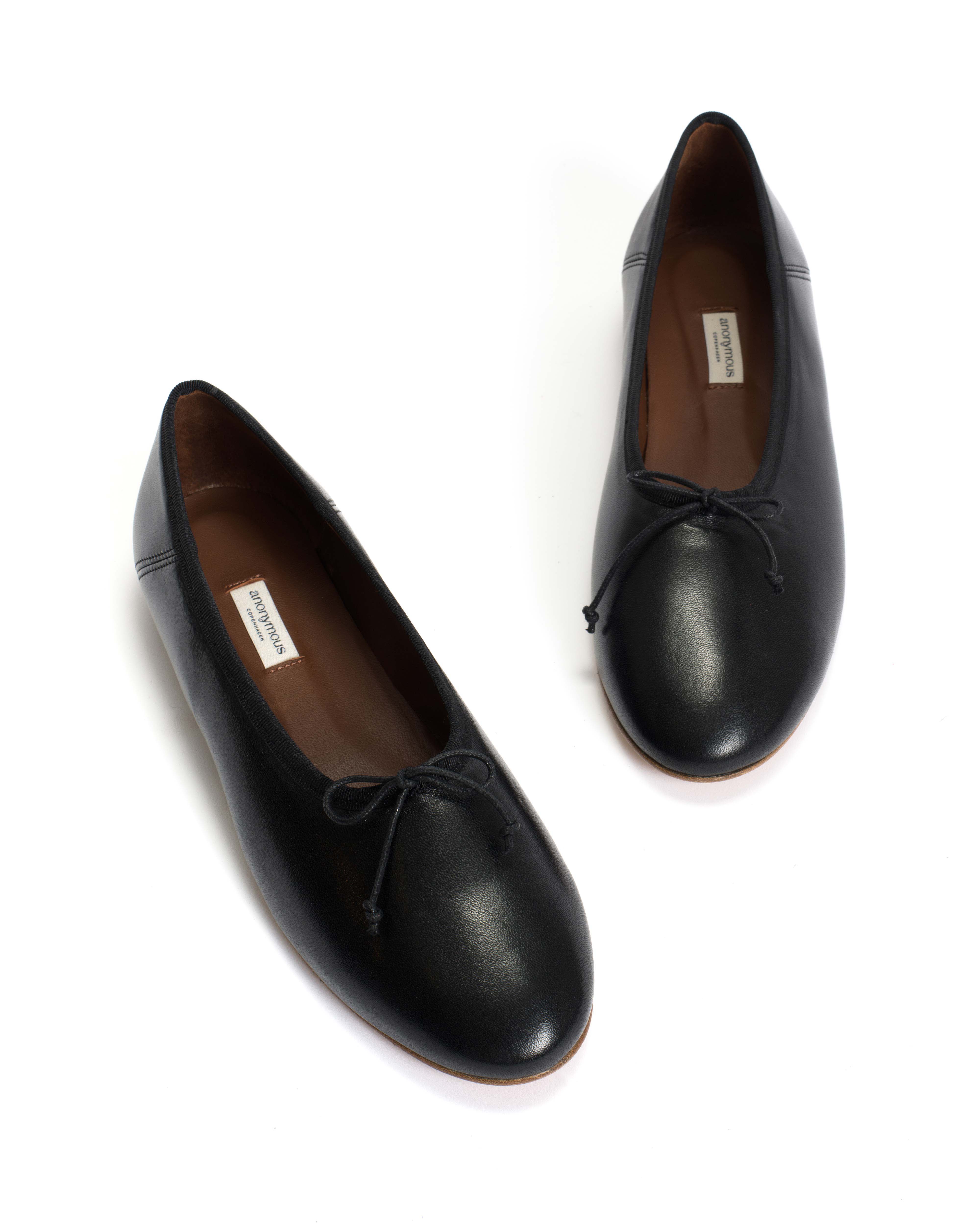Sacha Shiny lamb Black