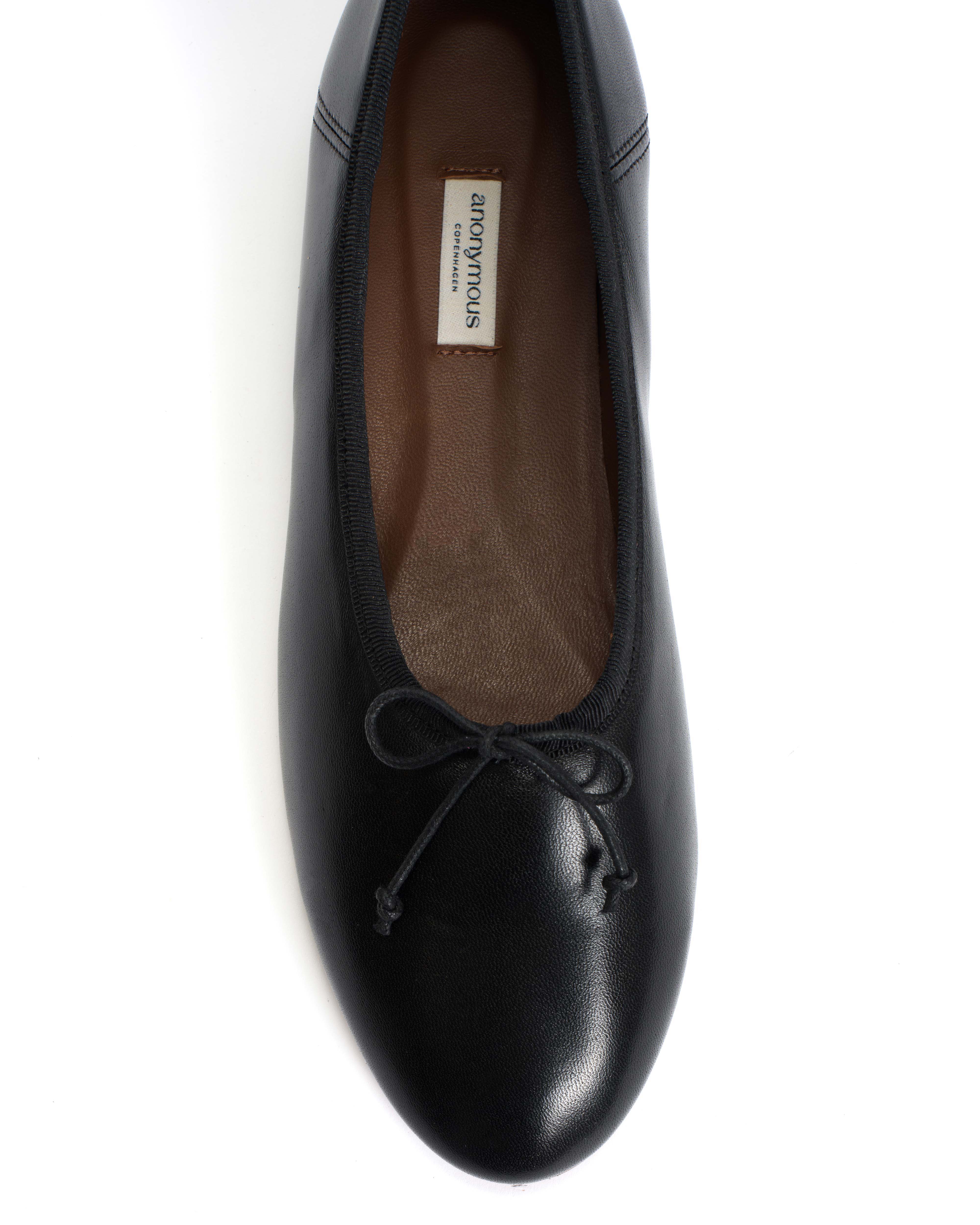 Sacha Shiny lamb Black
