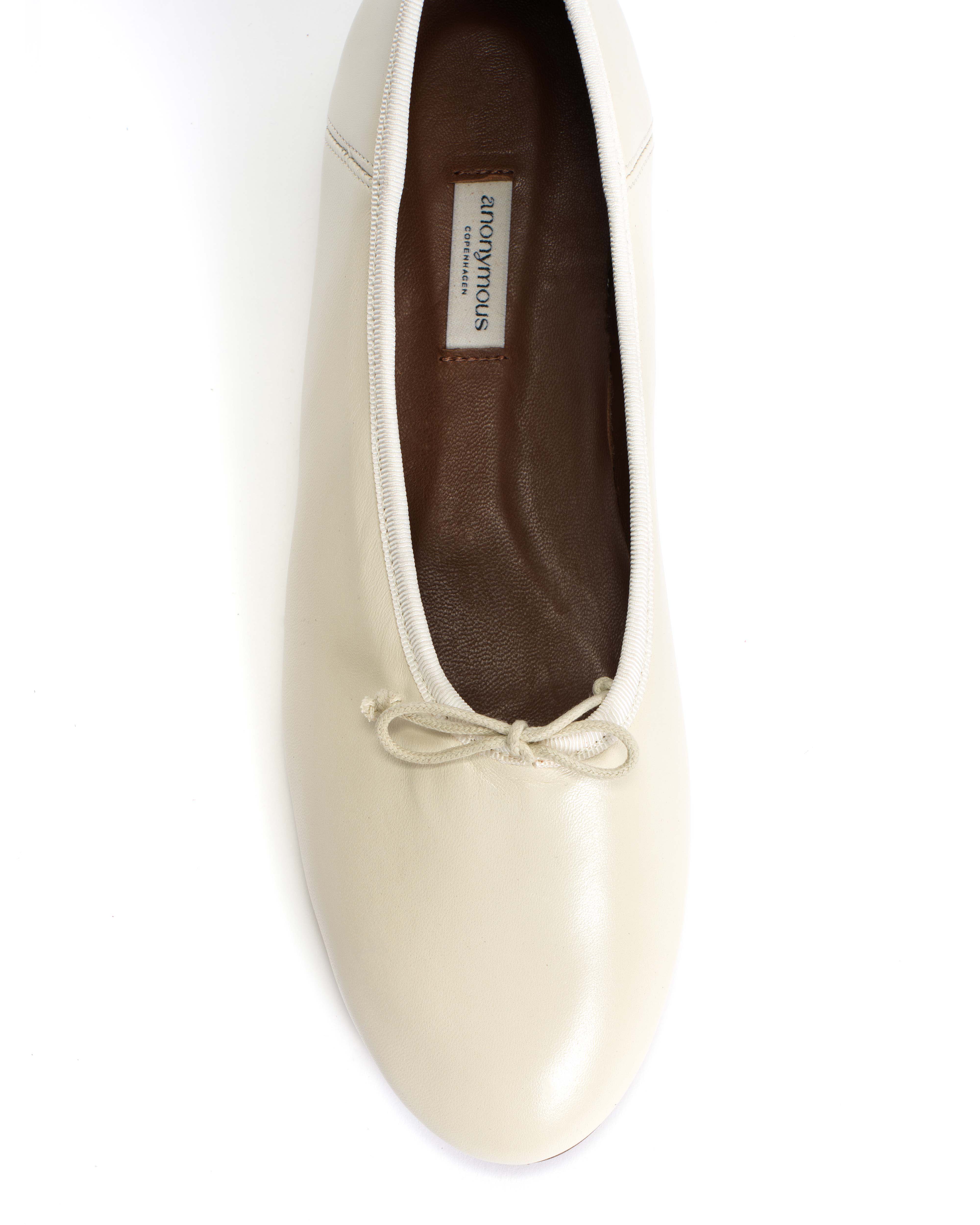 Sacha Shiny lamb White sand