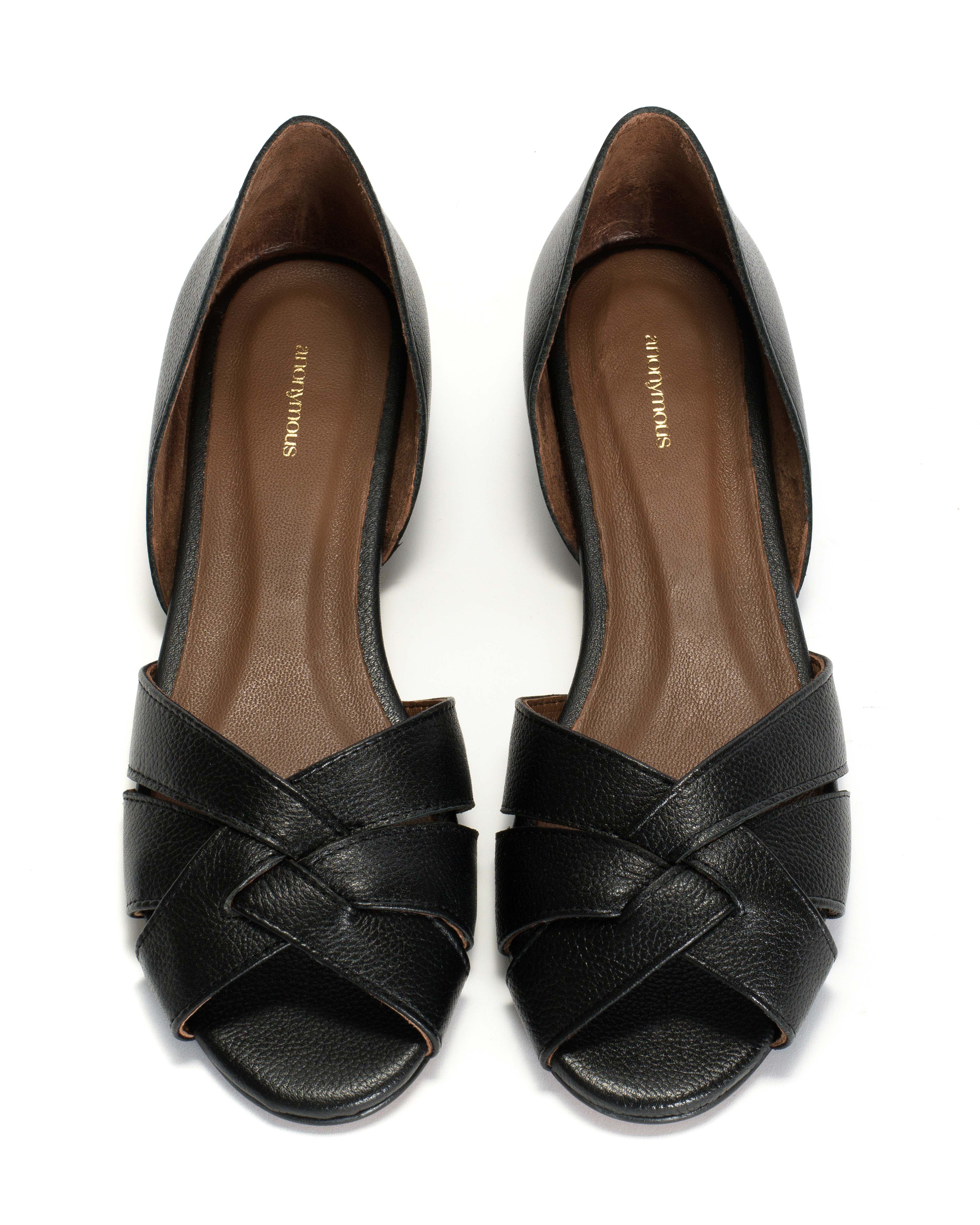 Sanni 20 Pebbled soft calf Black