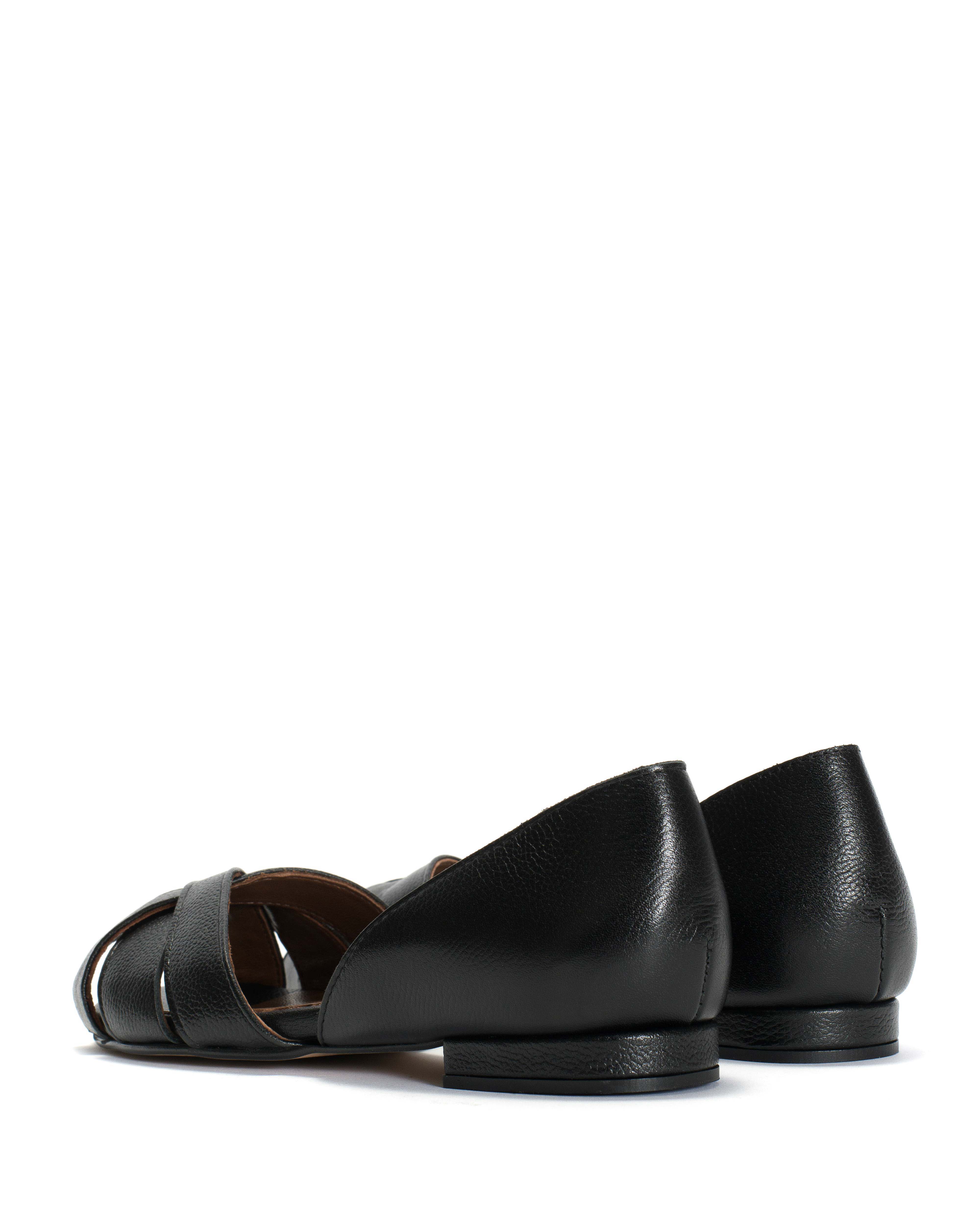 Sanni 20 Pebbled soft calf Black