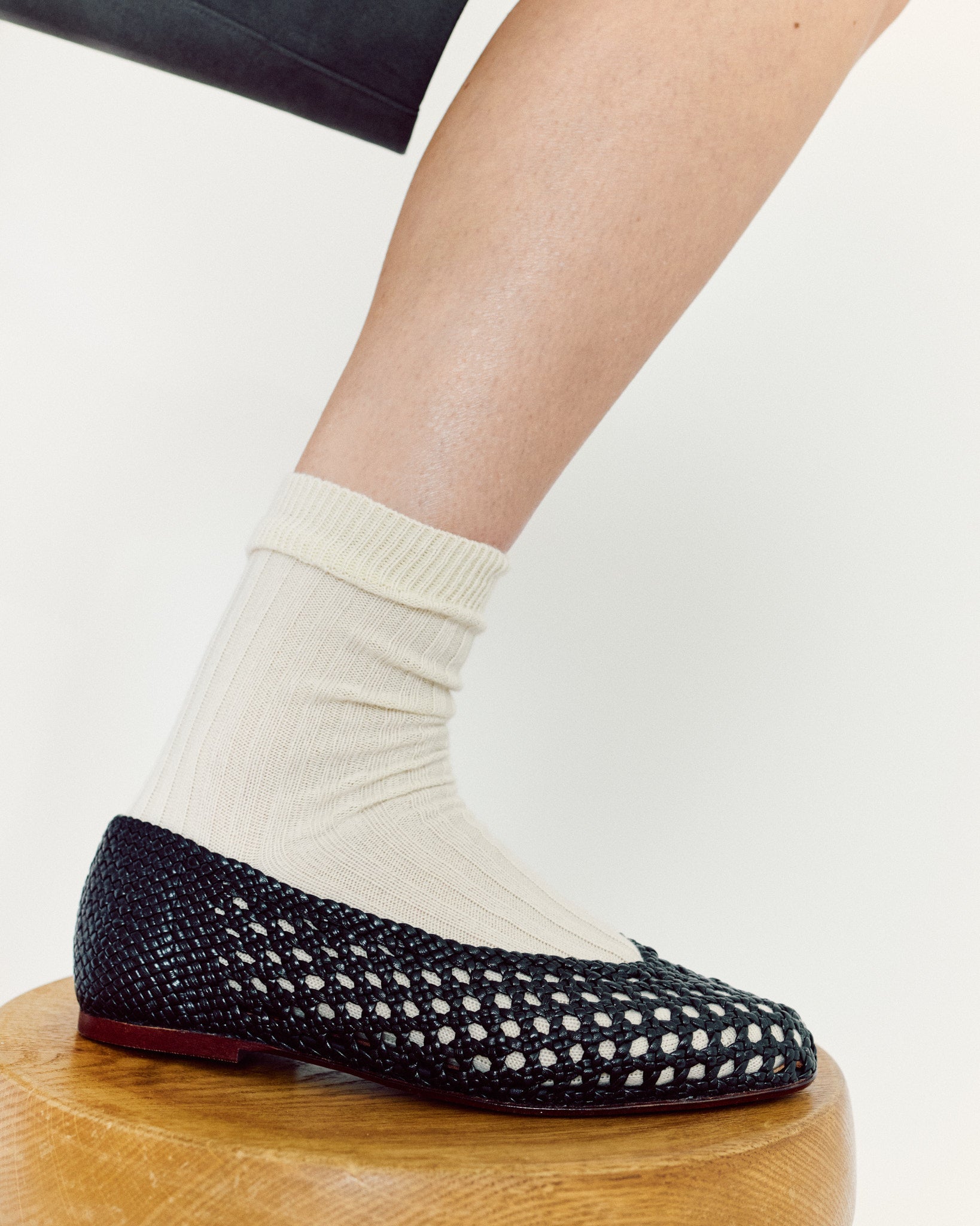 Sessi 10 Hand-braided leather Black