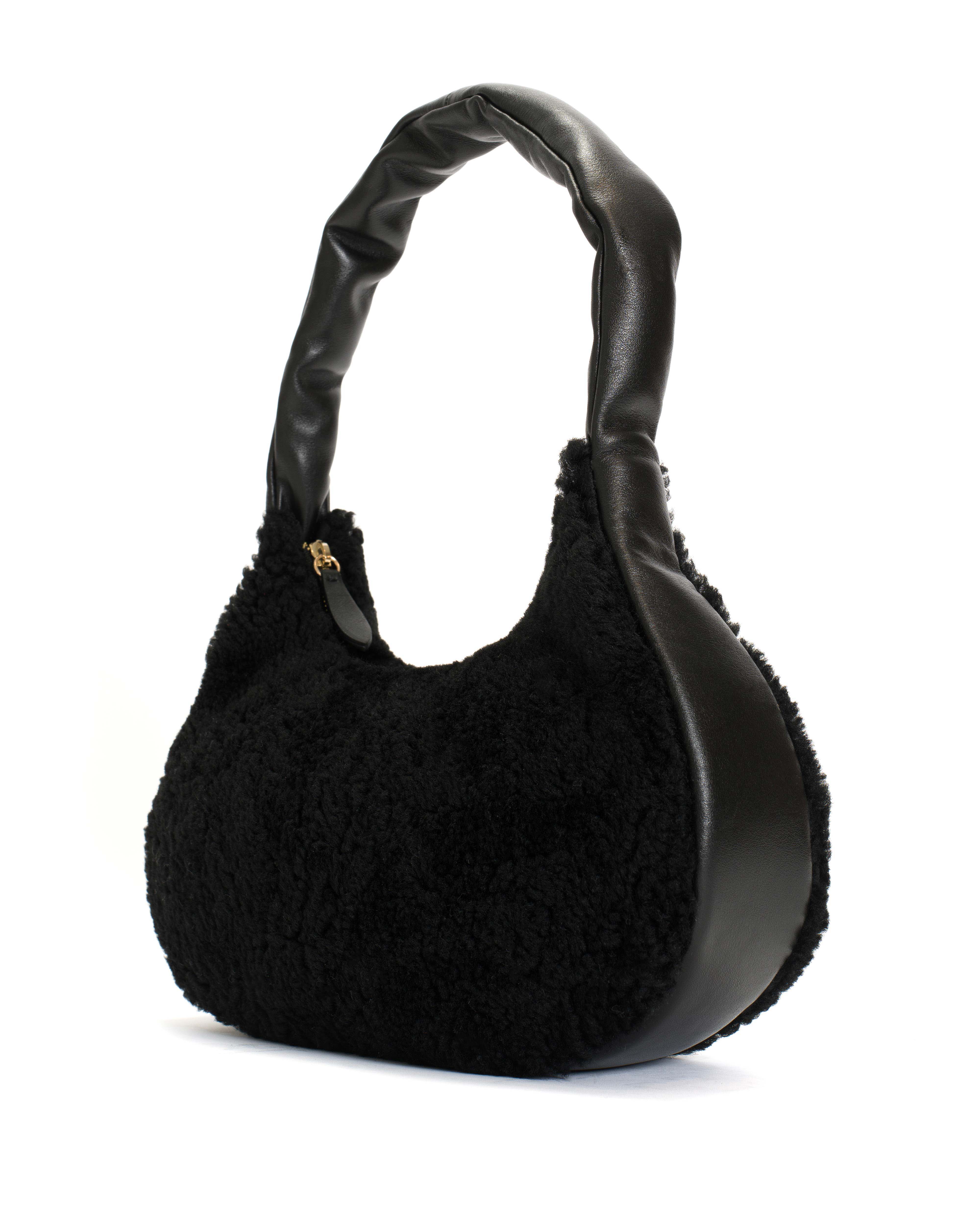 Shane Grand pillow bag Shearling & Shiny lamb Black