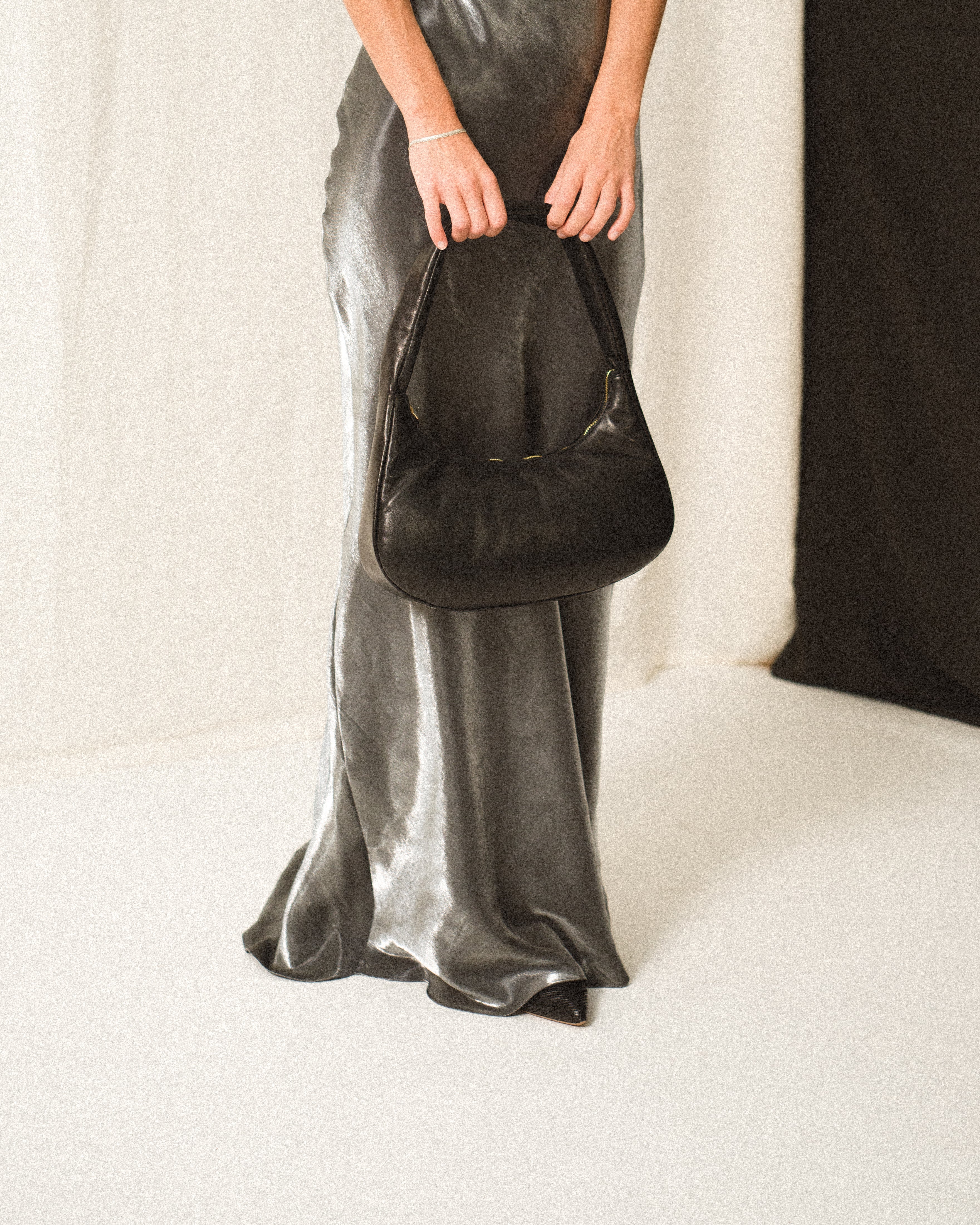 Shane grand pillow bag Soft calf Black