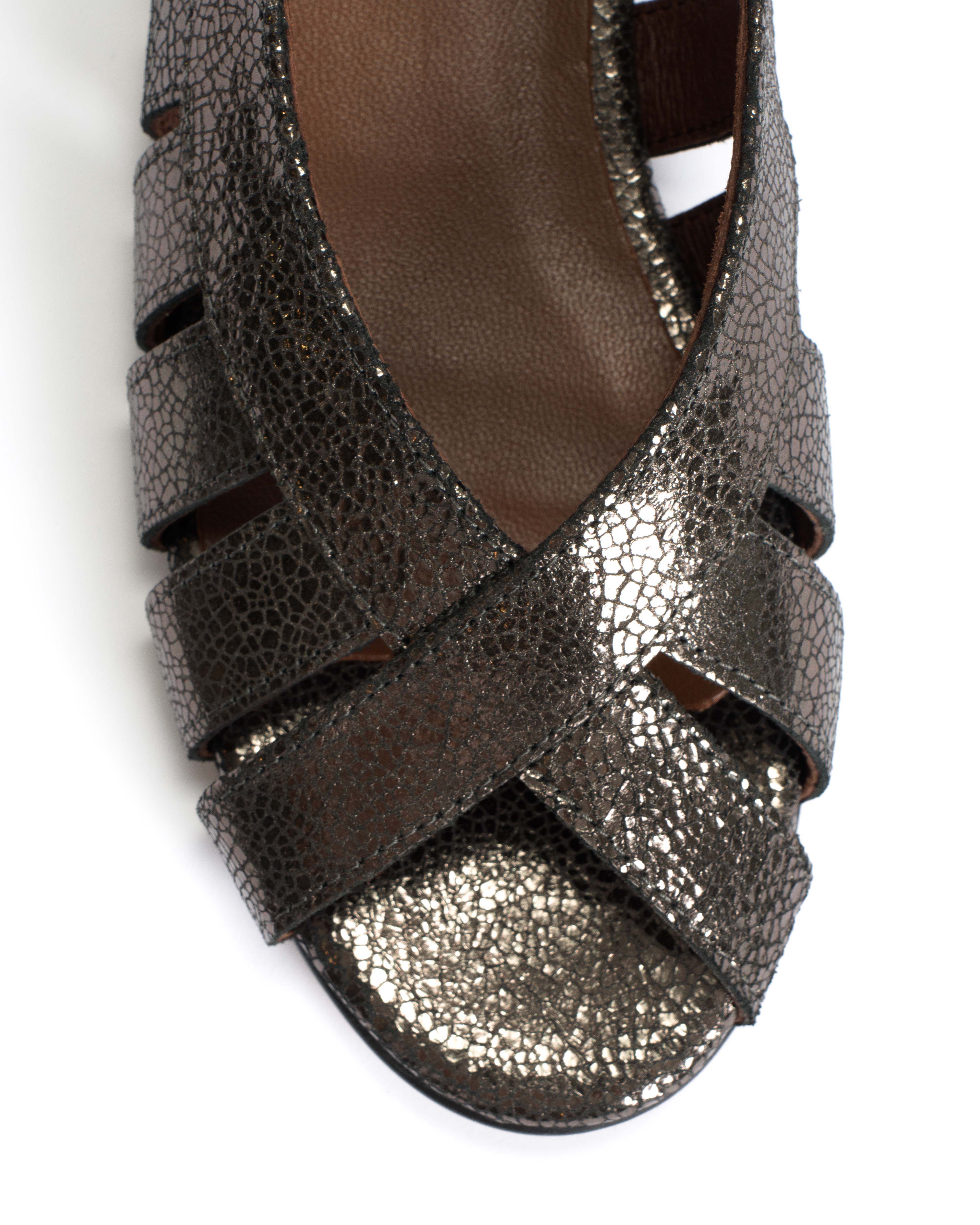 Sophie 20 Crackled metallic goat Platinum