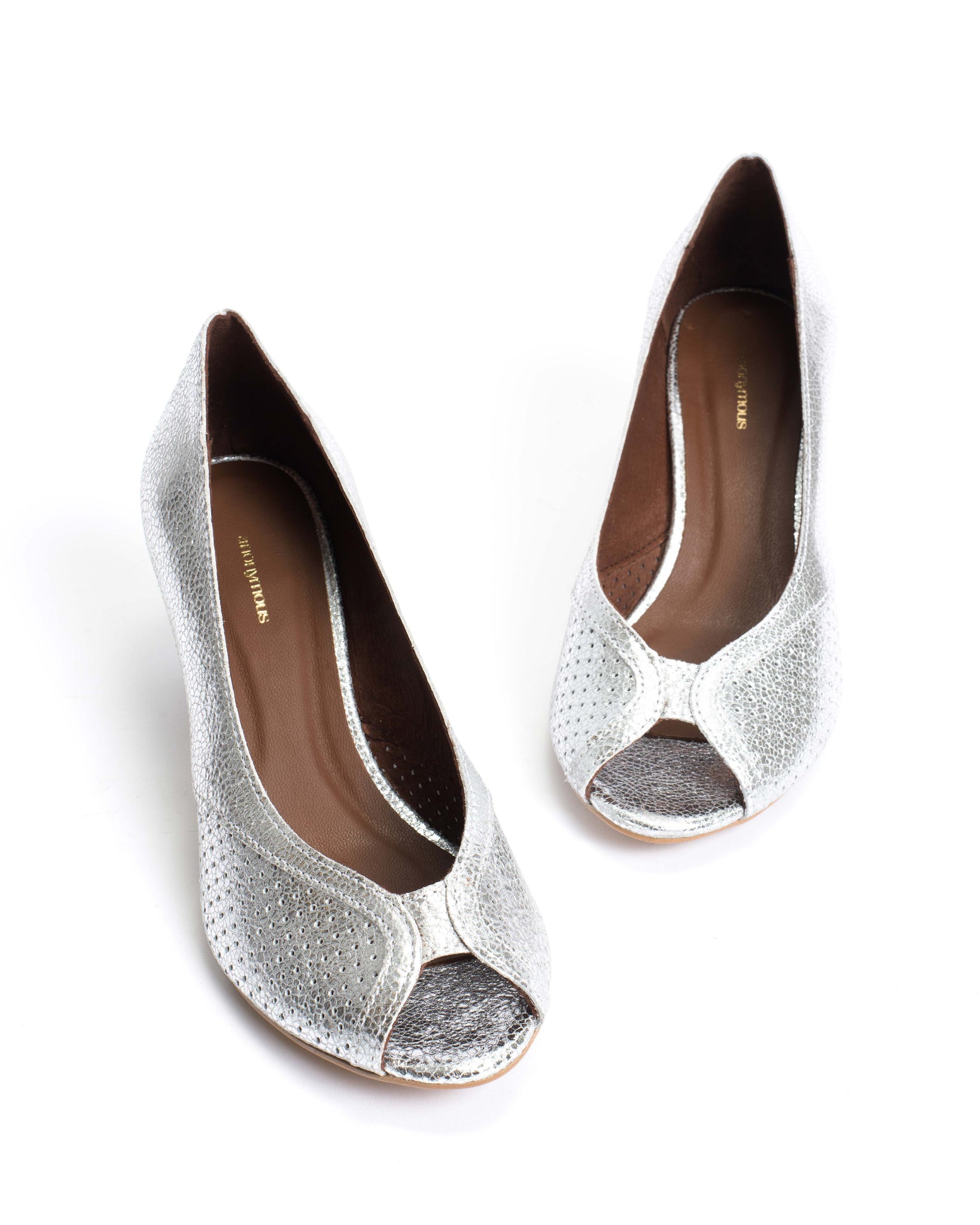 Tiffany triangle Crackled metallic goat Silver