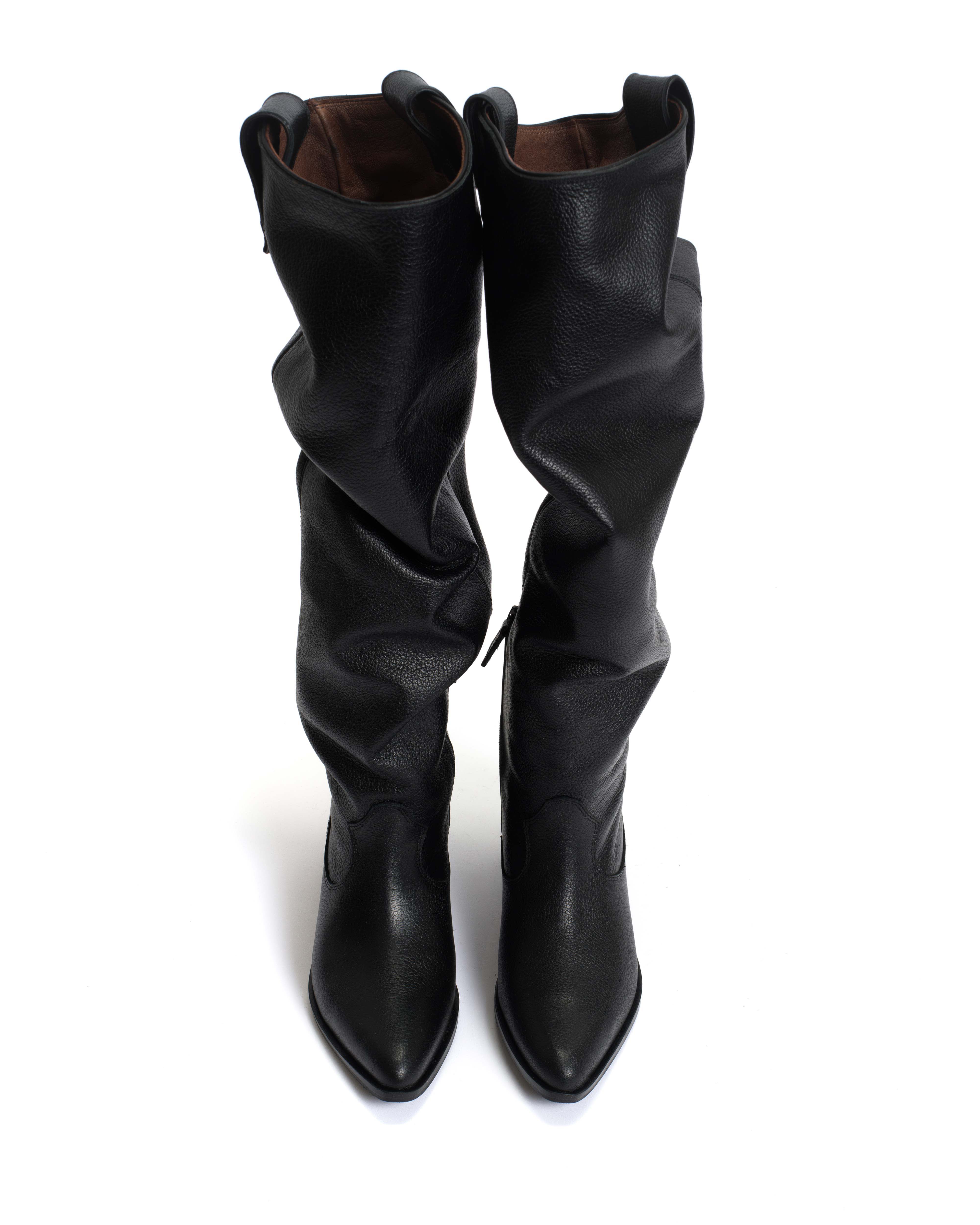 Trisha 35 Pebbled soft calf Black